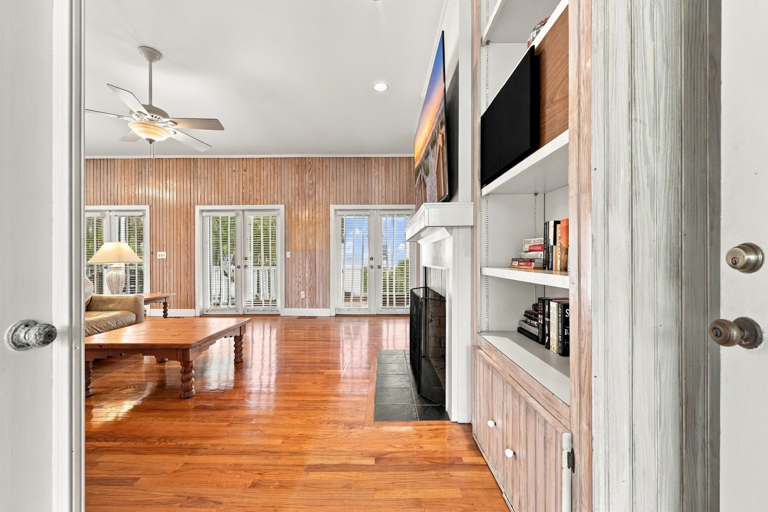 13 Beachwalker Ct. Property Photo 8