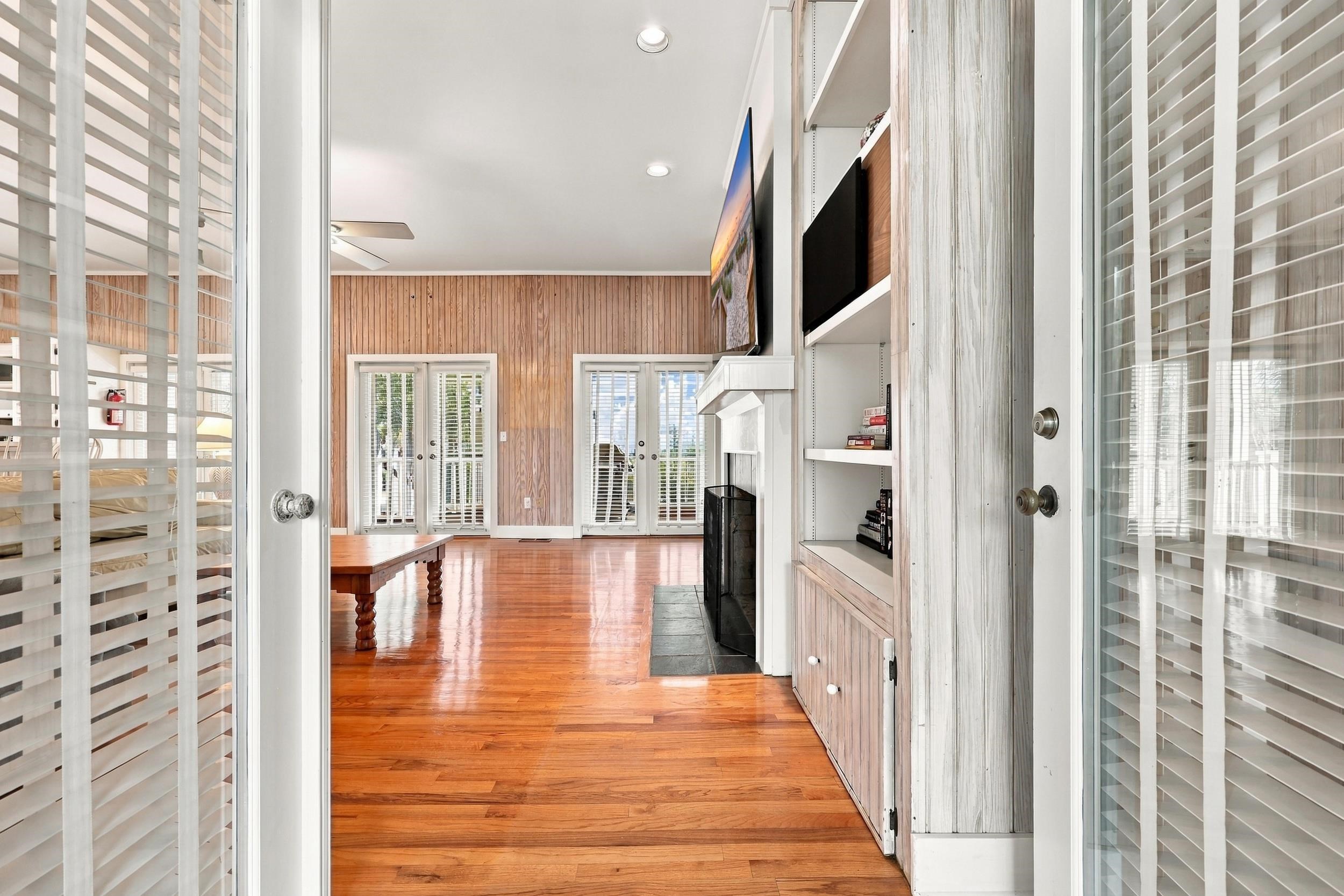 13 Beachwalker Ct. Property Photo 9