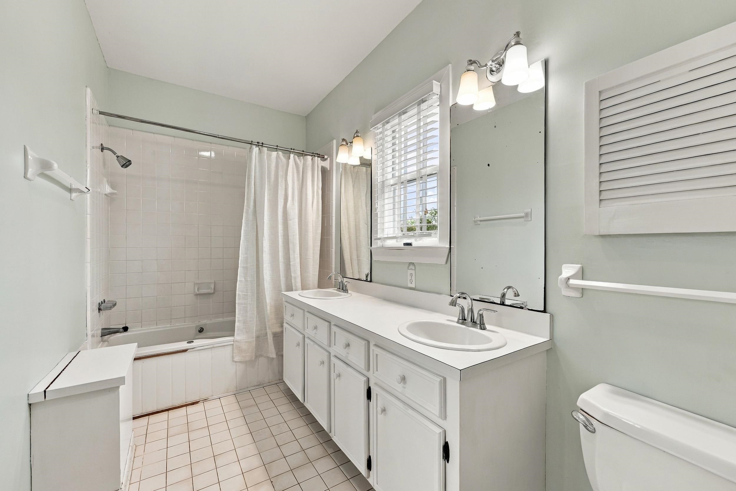 13 Beachwalker Ct. Property Photo 31