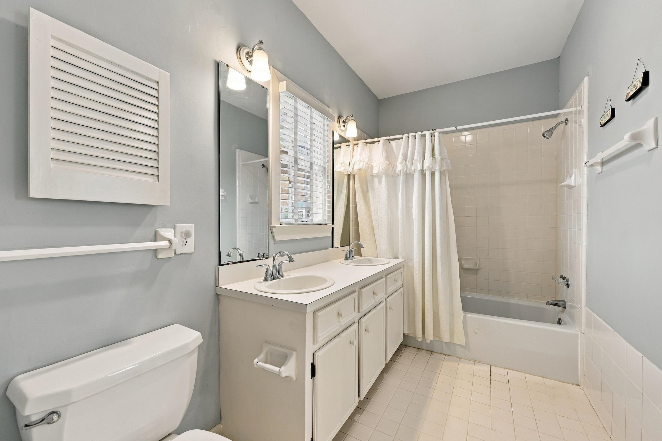 13 Beachwalker Ct. Property Photo 36