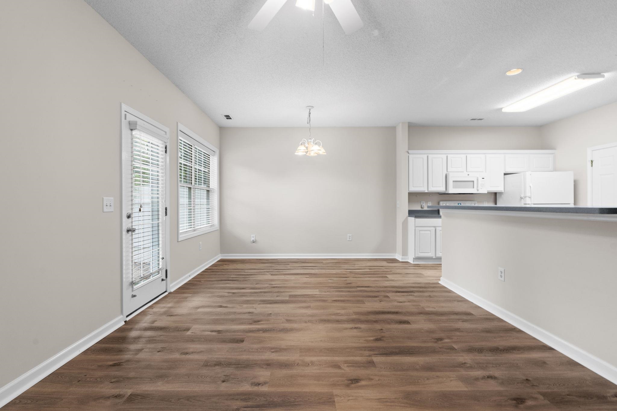 4355 River Gate Ln. Property Photo 11