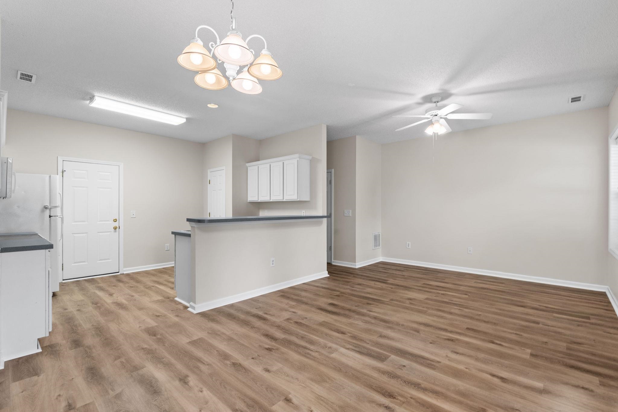 4355 River Gate Ln. Property Photo 12