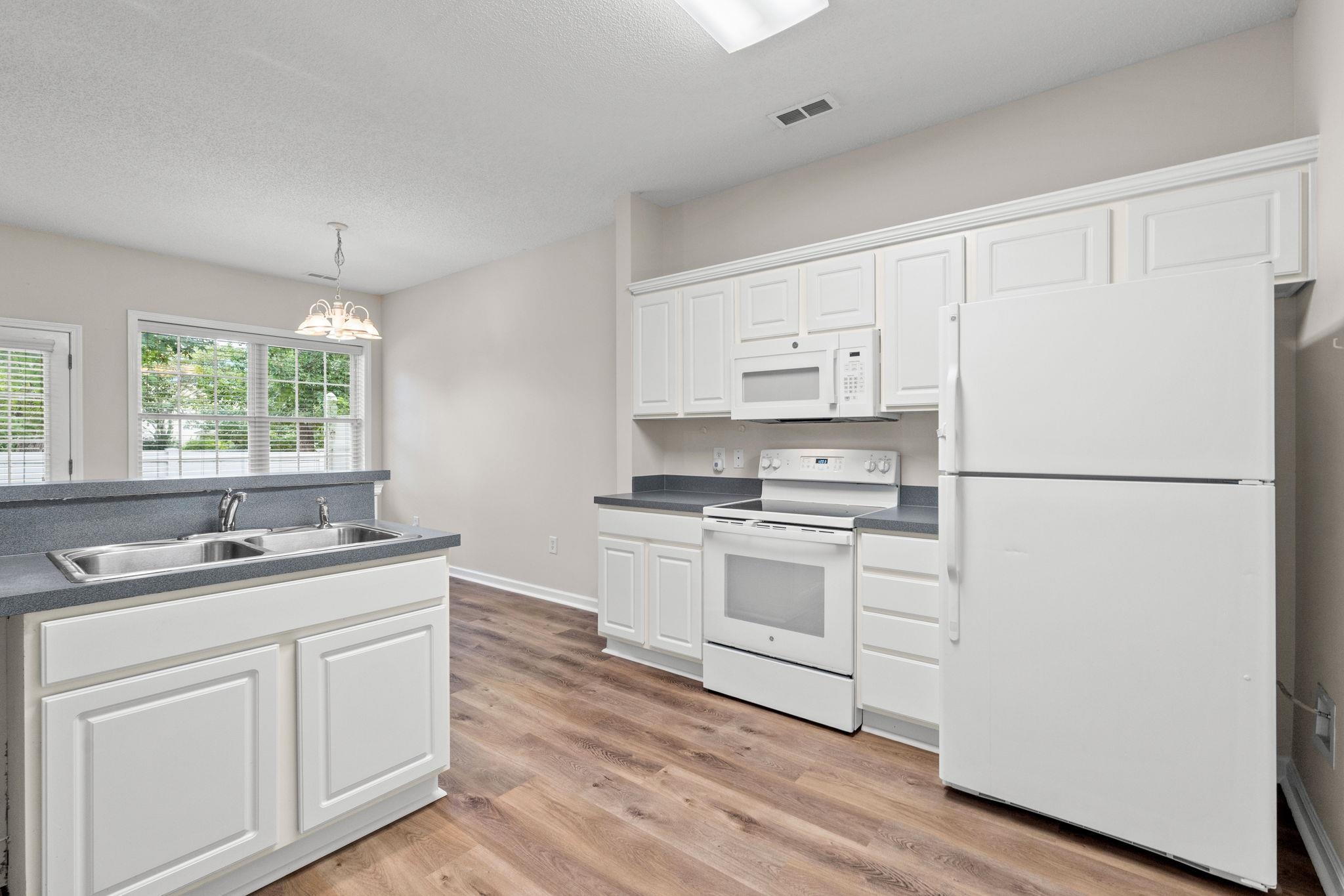 4355 River Gate Ln. Property Photo 15