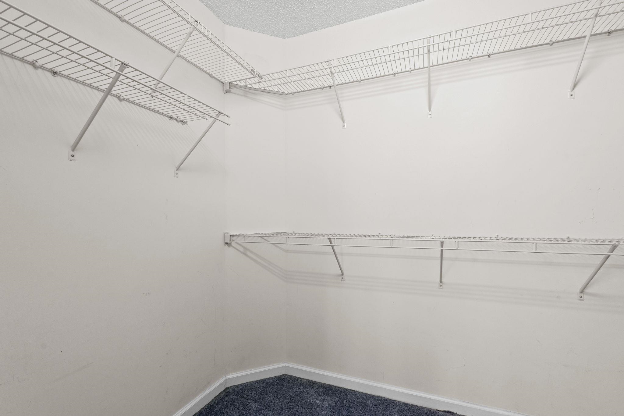 4355 River Gate Ln. Property Photo 23