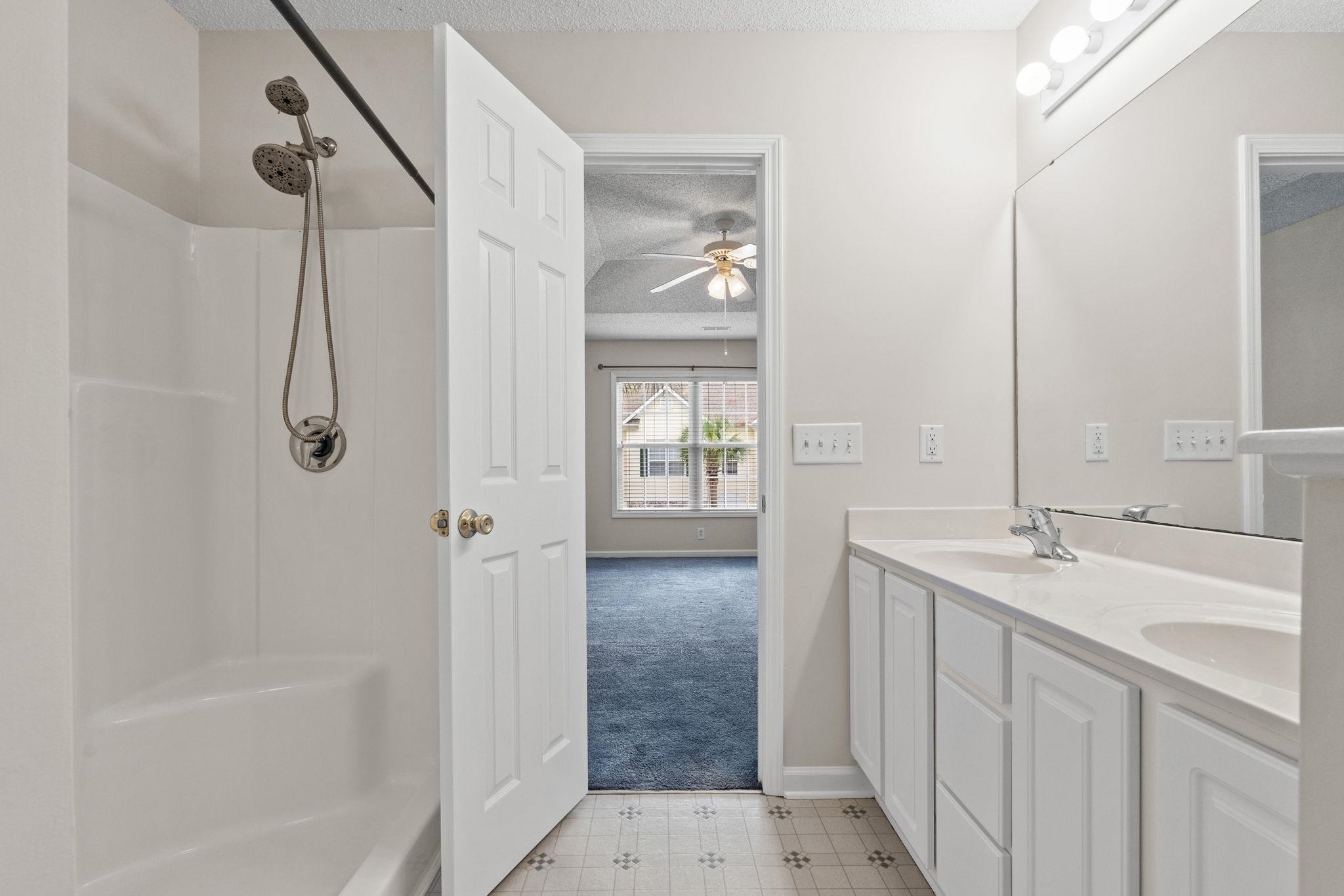 4355 River Gate Ln. Property Photo 26
