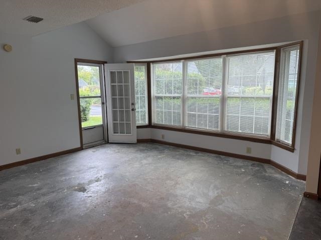 1207 Erin Way Property Photo 2