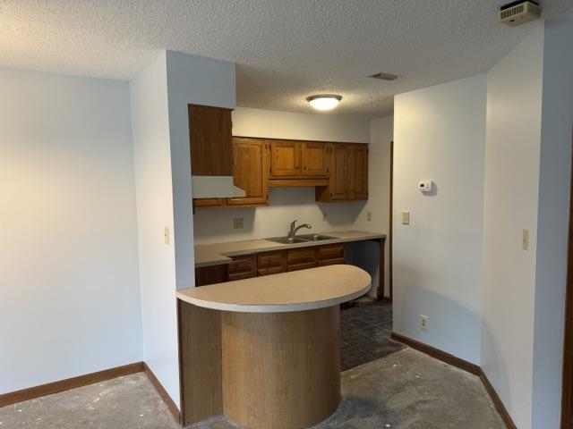 1207 Erin Way Property Photo 5