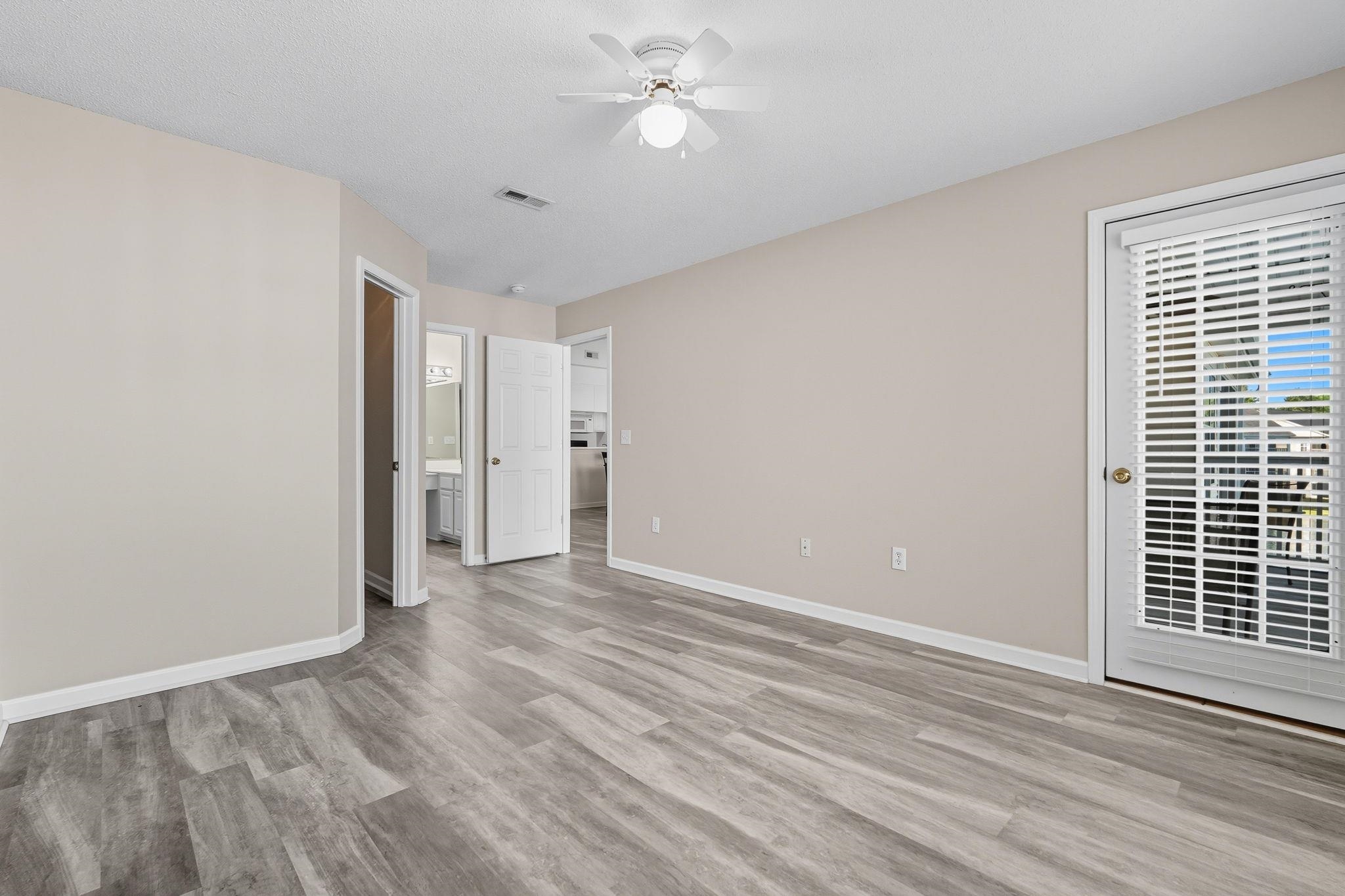 659 Woodmoor Circle Property Photo 16