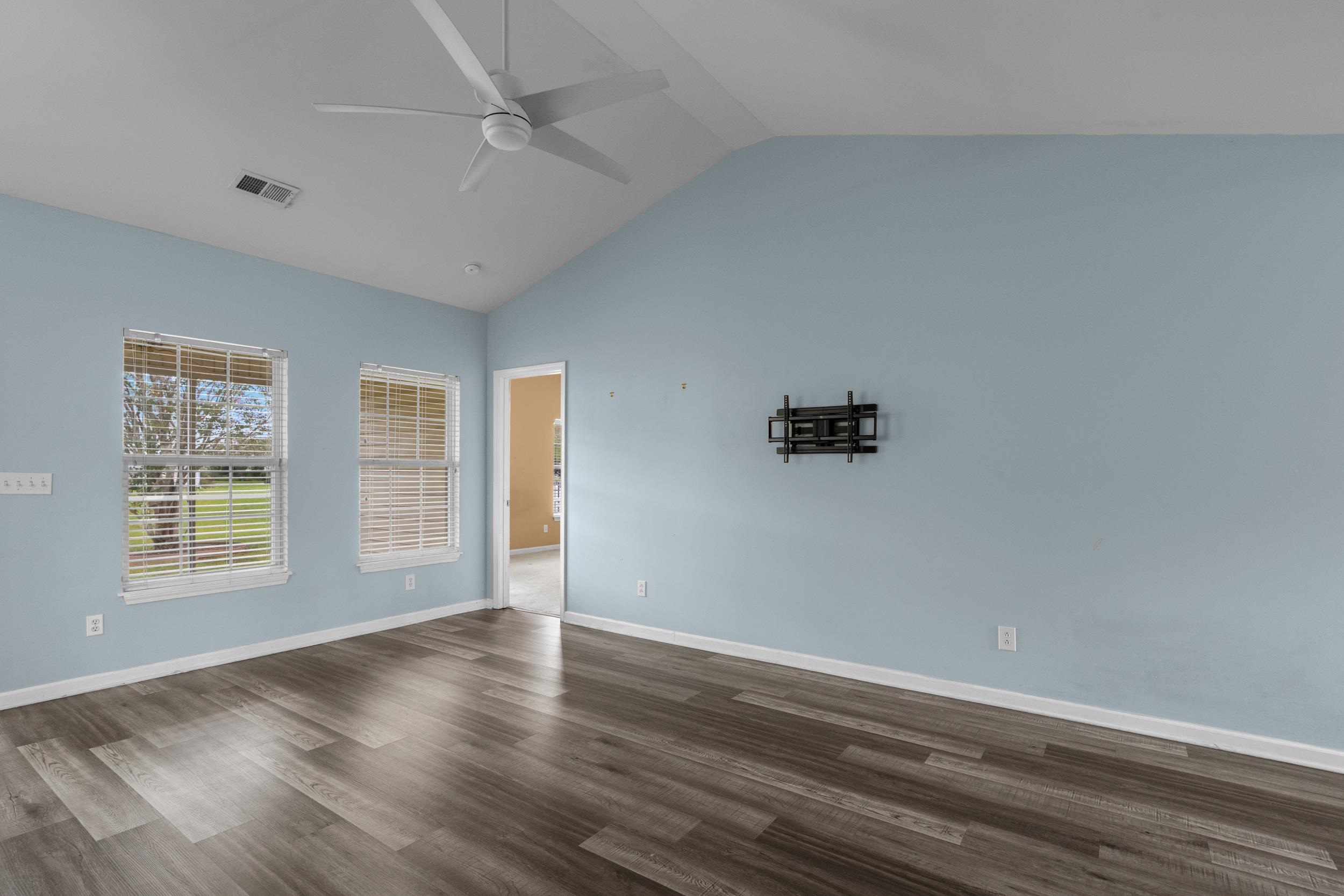 4504 Planters Row Way Property Photo 10