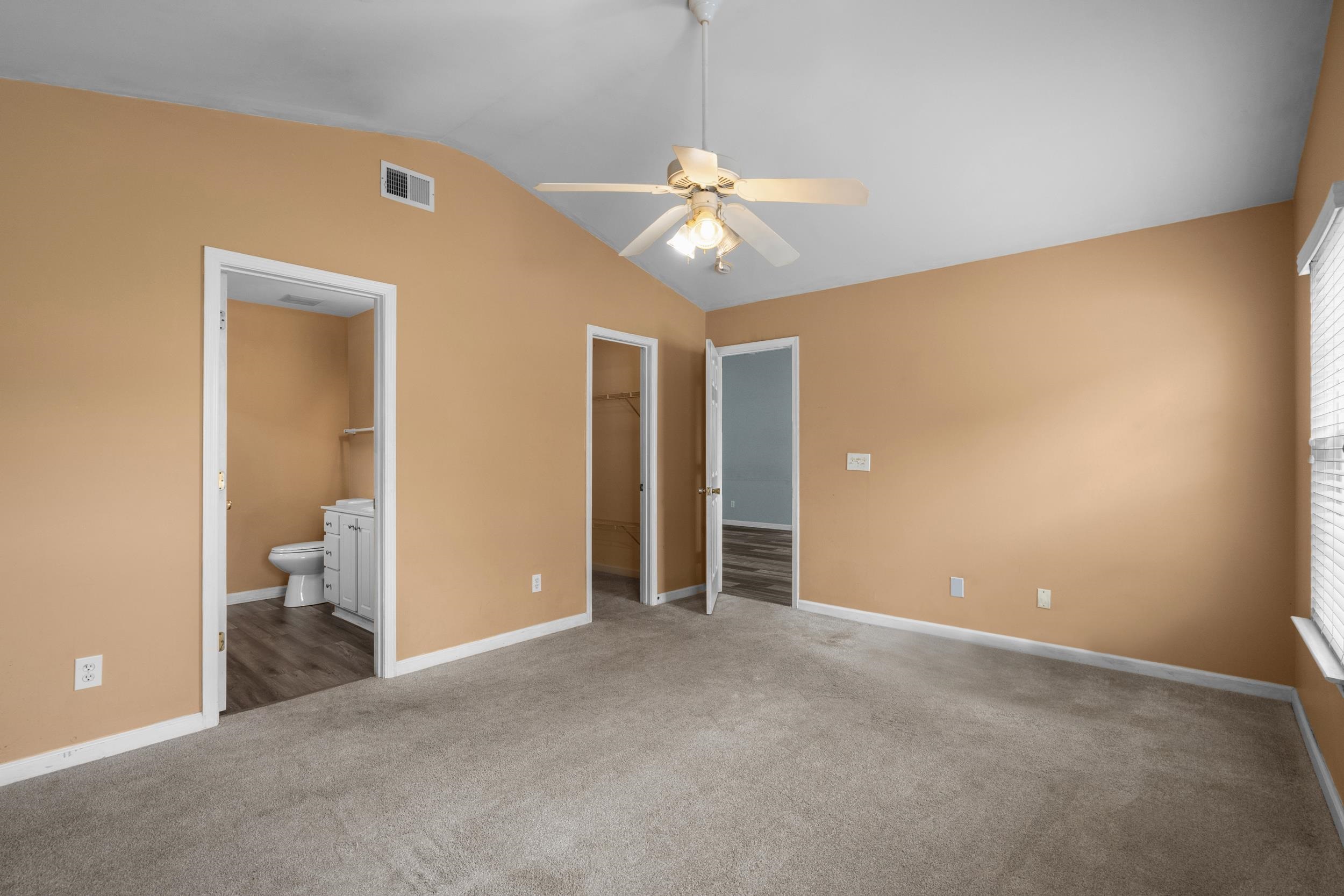 4504 Planters Row Way Property Photo 17