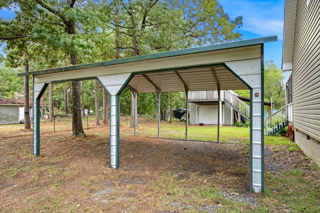 1876 Nathan Dr. Property Photo 6