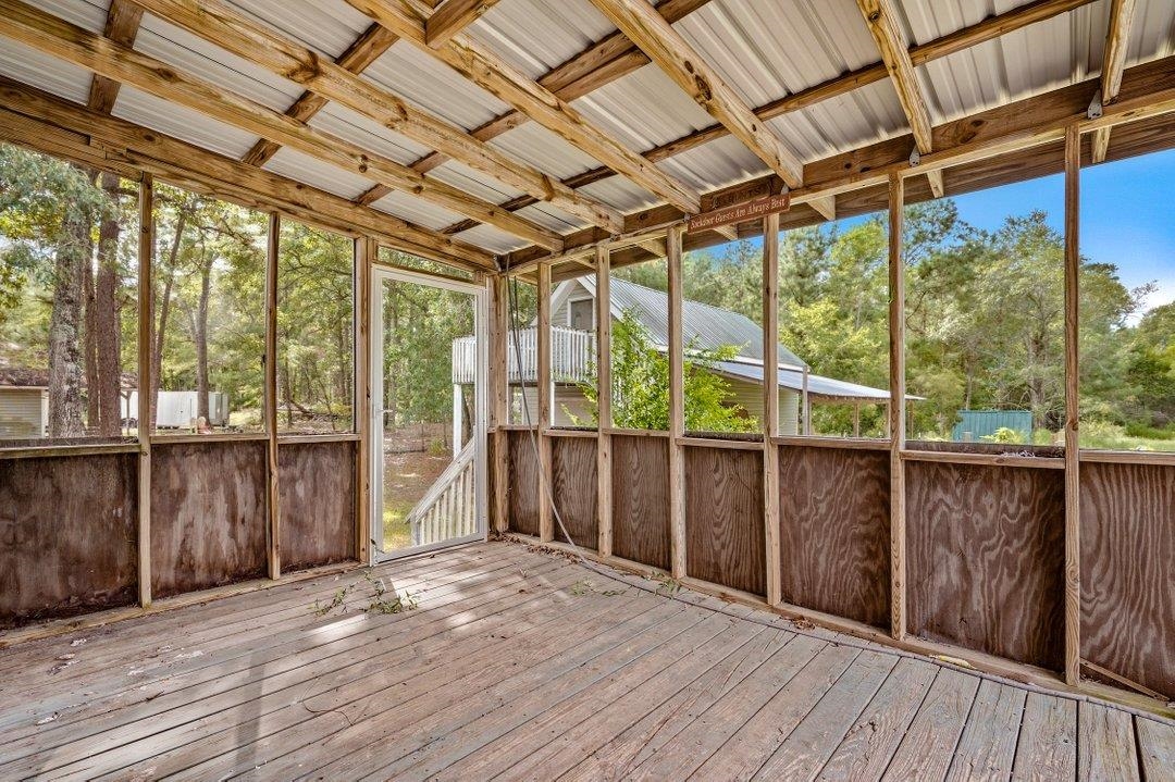 1876 Nathan Dr. Property Photo 18