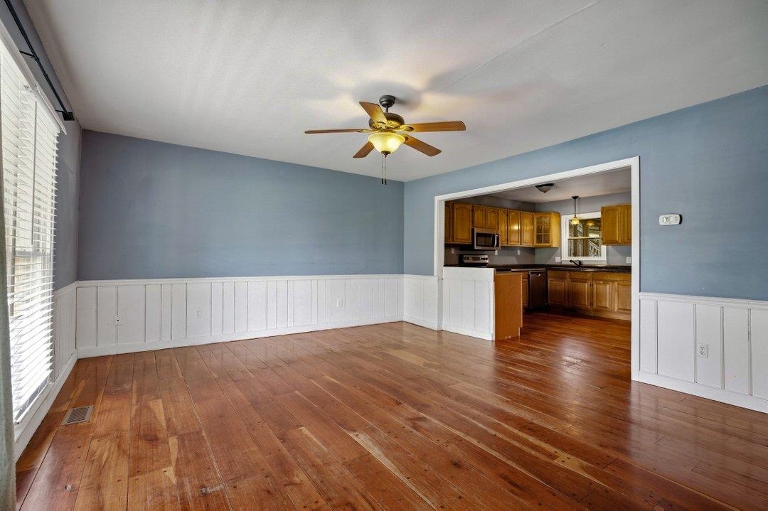 1876 Nathan Dr. Property Photo 21