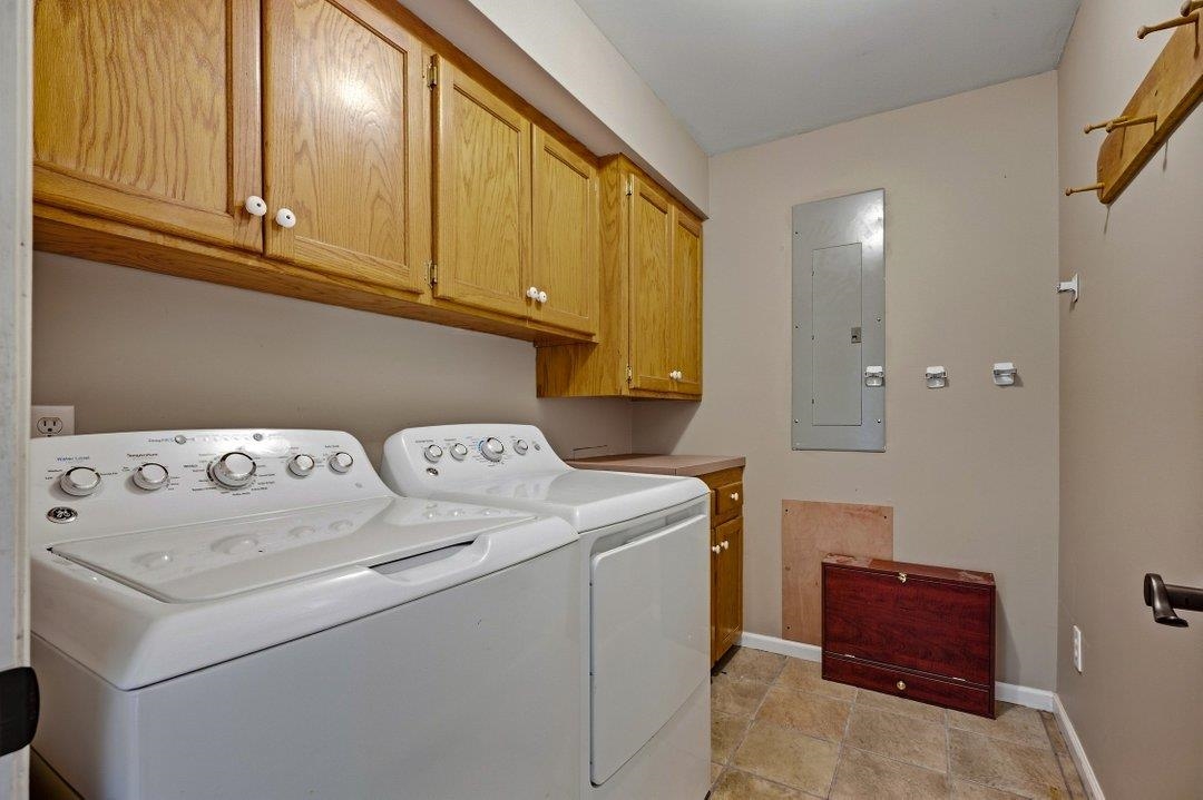 1876 Nathan Dr. Property Photo 31