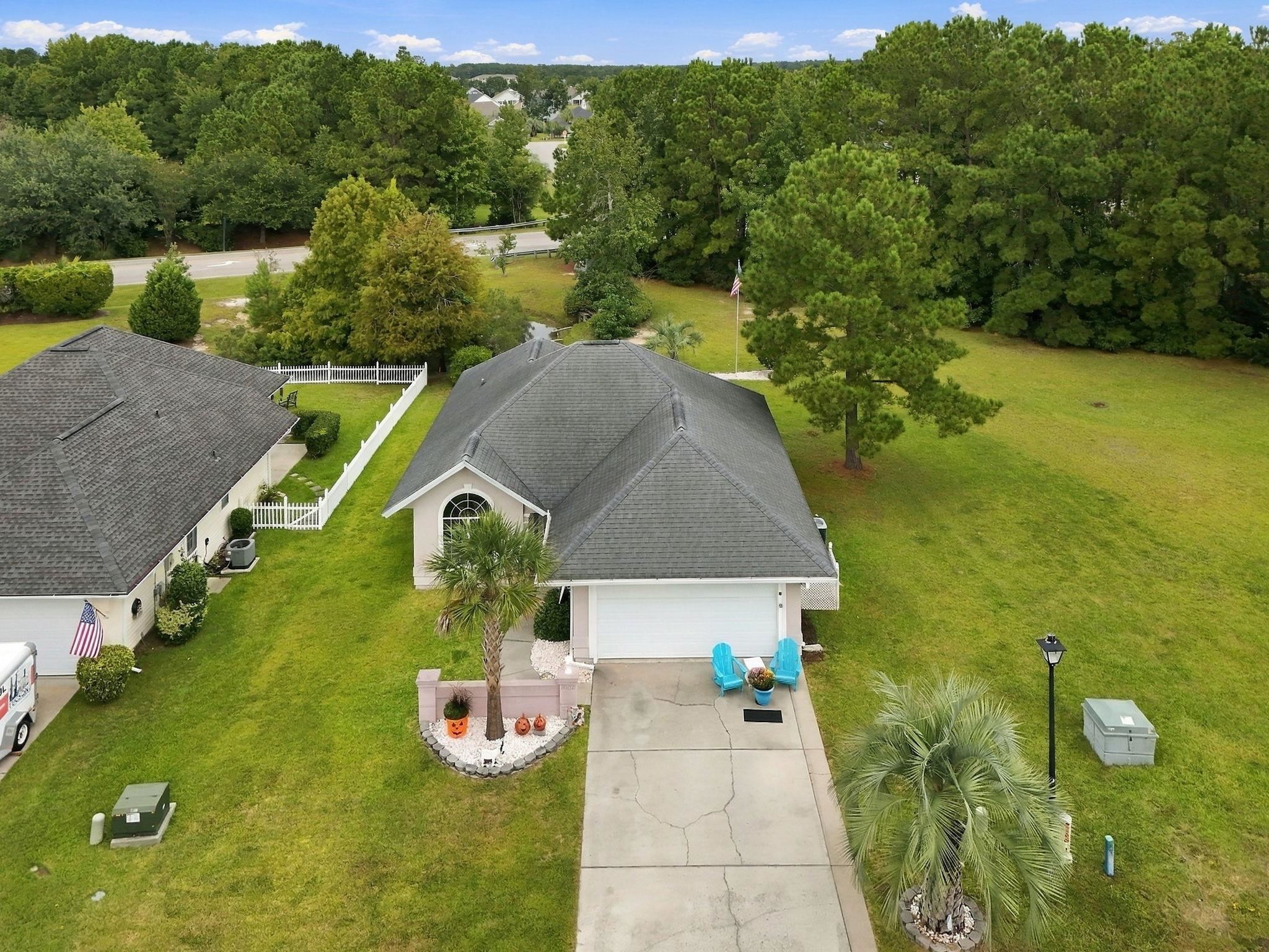 8002 Leeward Ln. Property Photo 2
