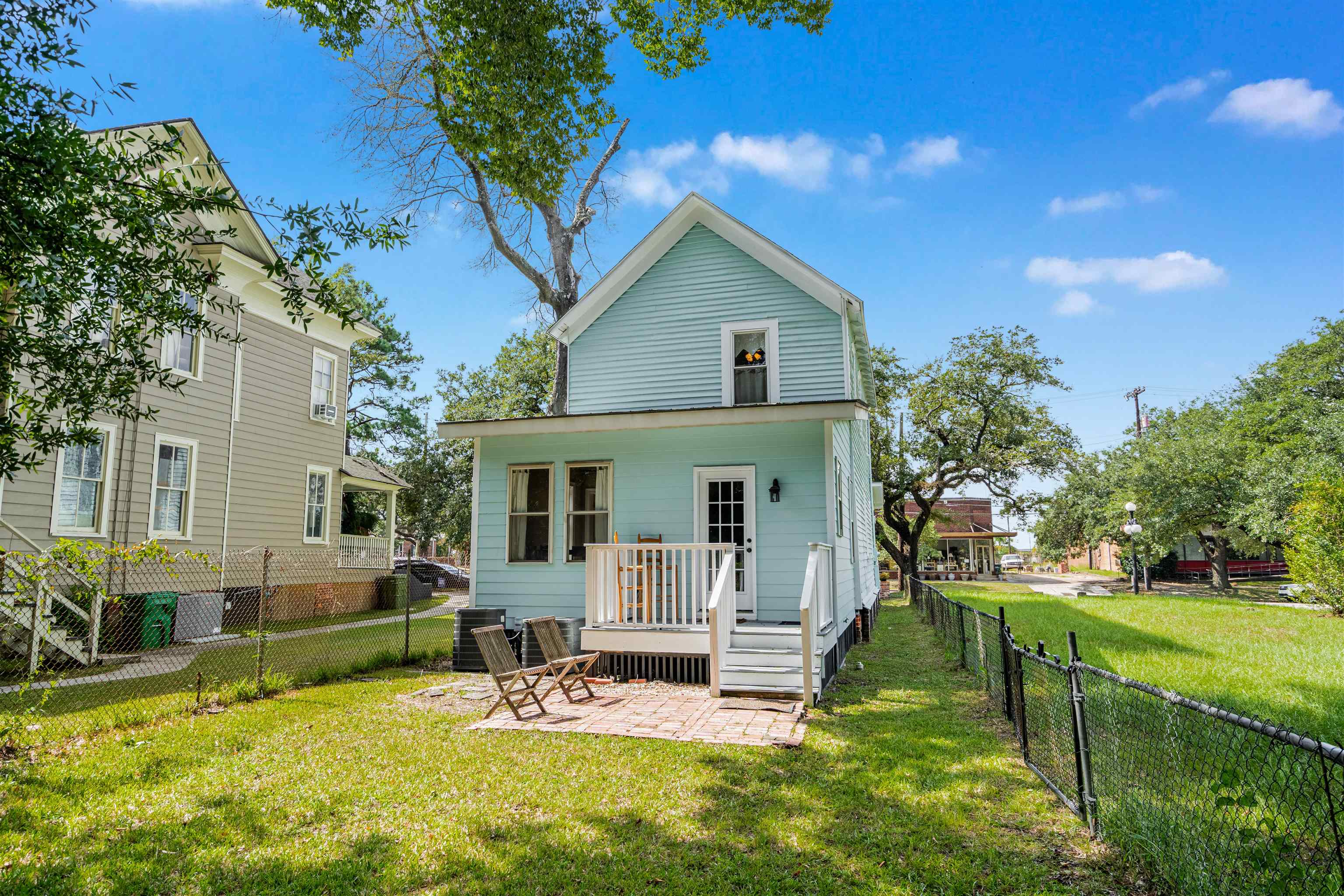 1108 Front St. Property Photo 34