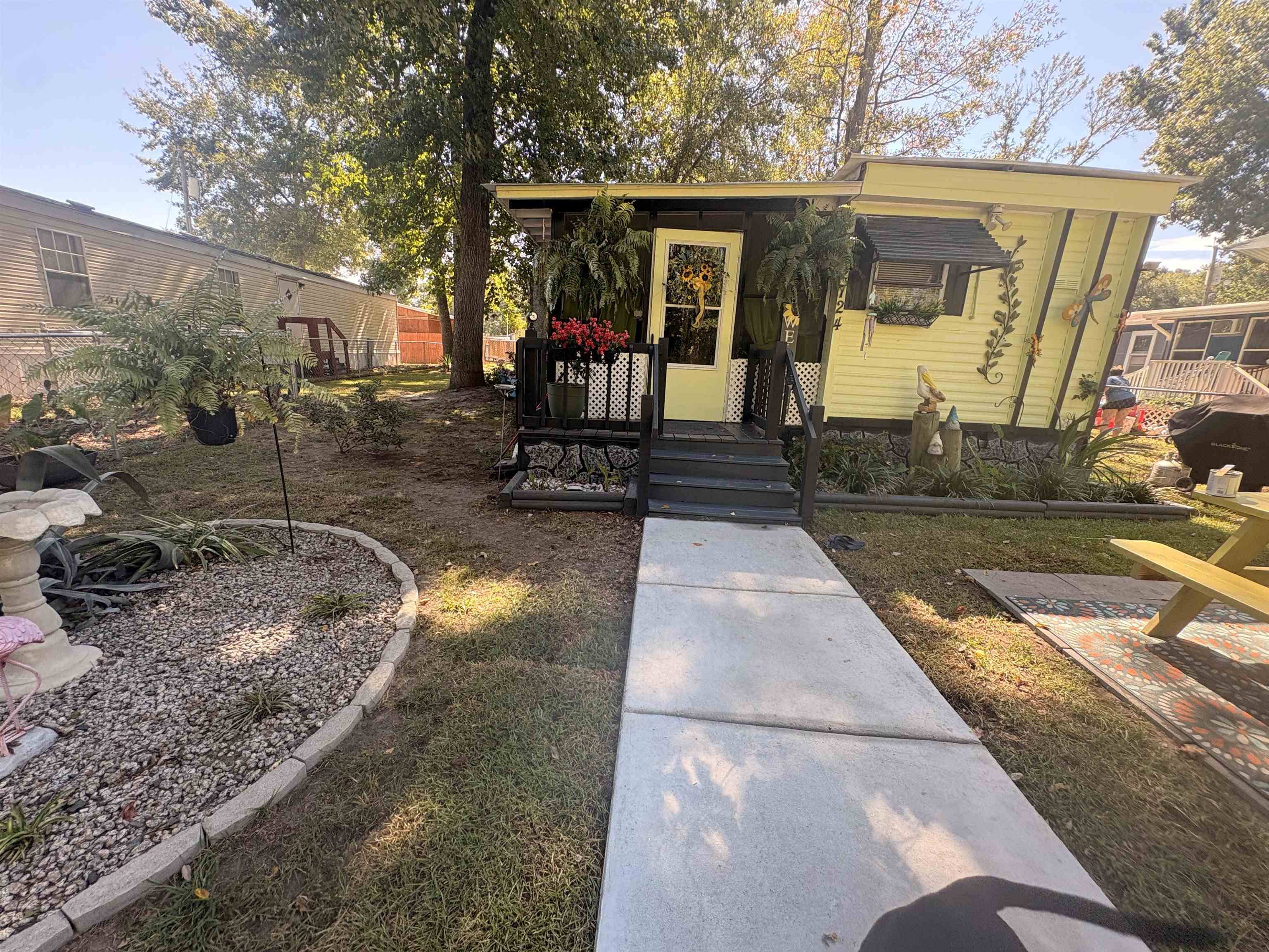 2724 Moonlight Dr. Property Photo 1