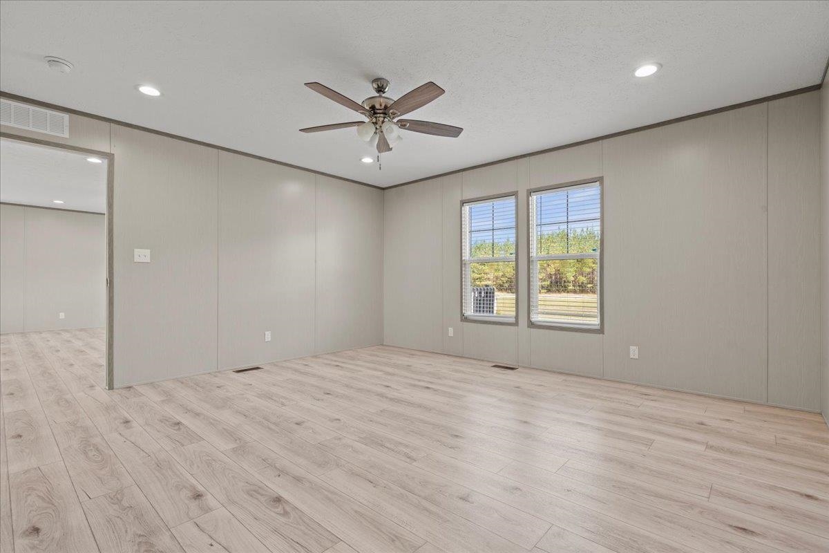 10163 Hardwick Rd. Property Photo 23