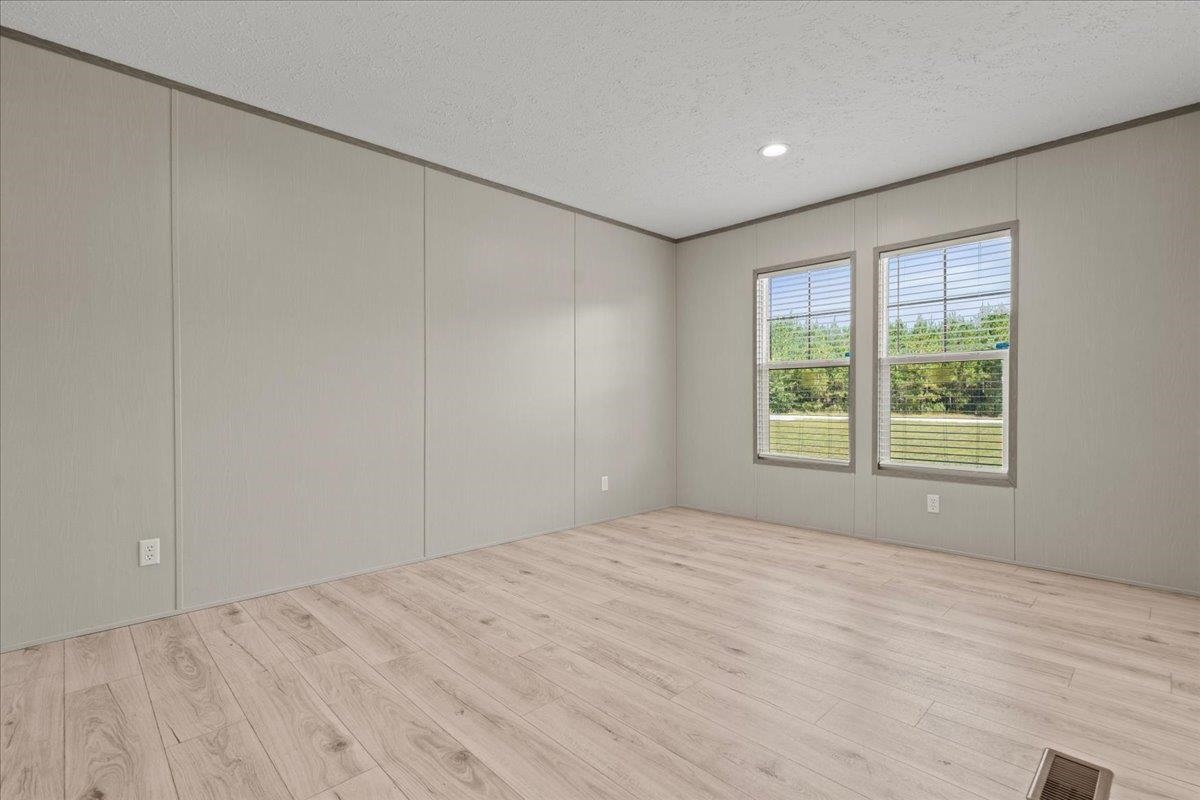 10163 Hardwick Rd. Property Photo 44