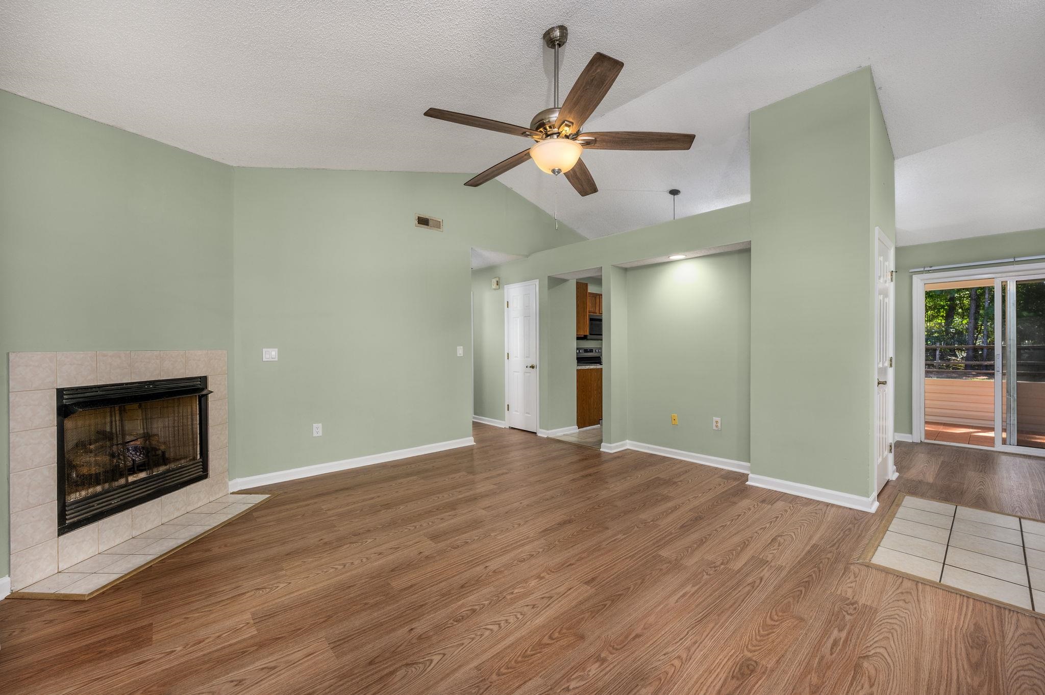 610 Tarrant St. Property Photo 8
