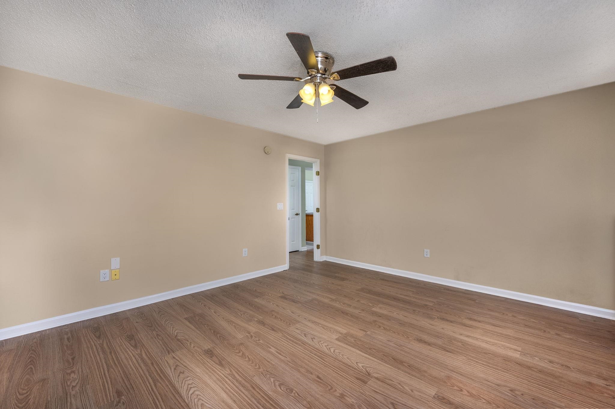 610 Tarrant St. Property Photo 16