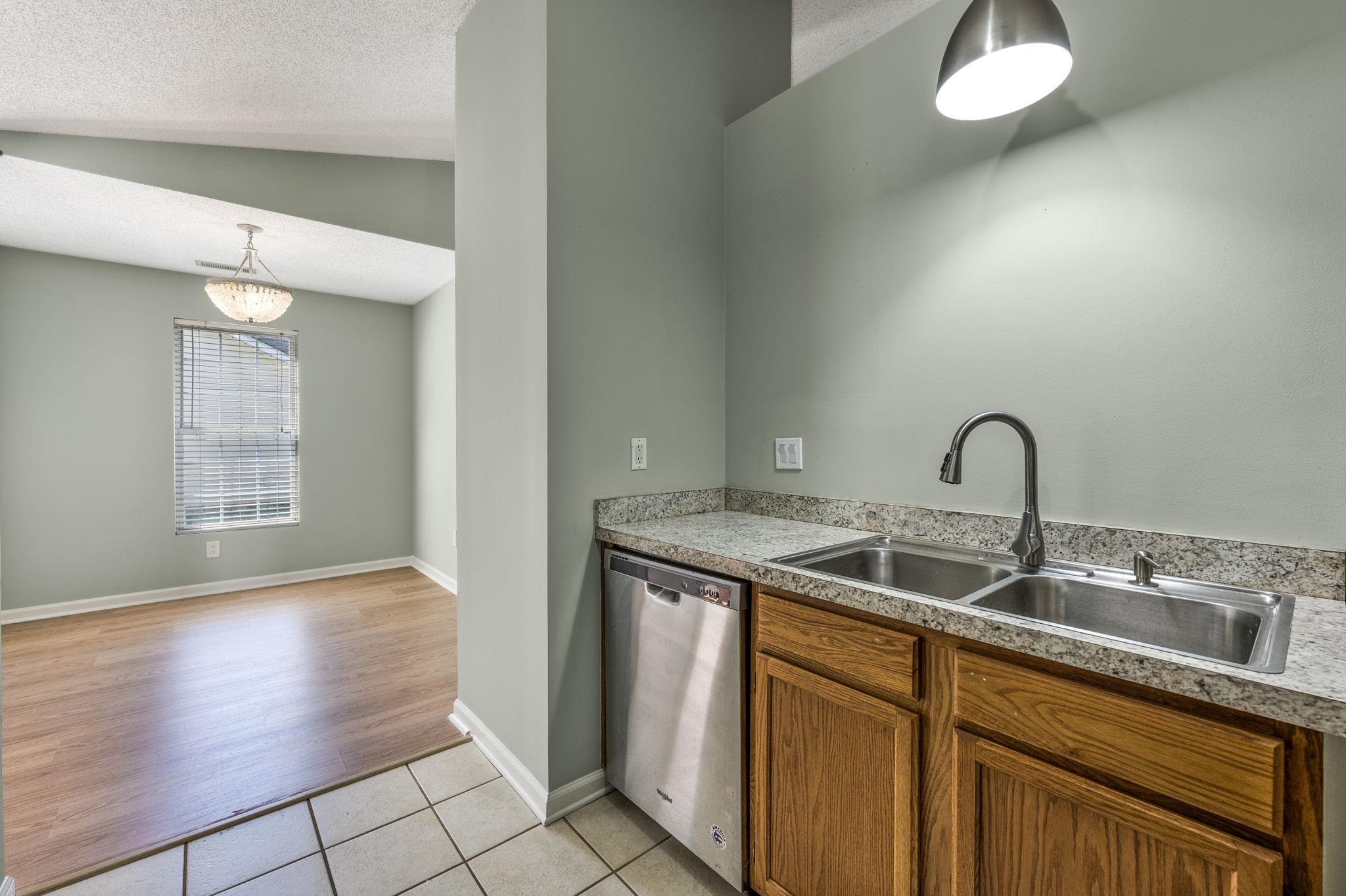 610 Tarrant St. Property Photo 28