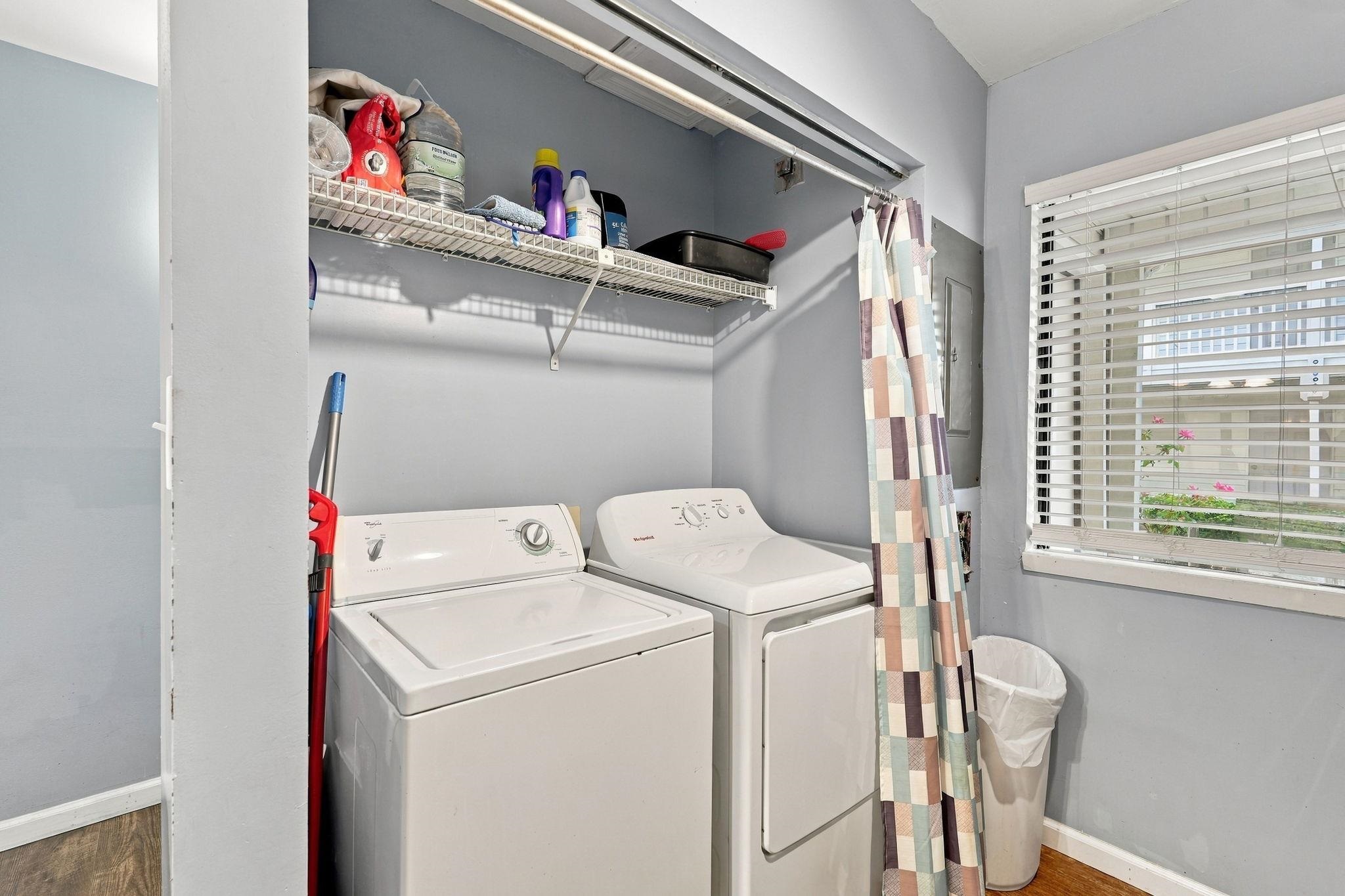 209 75th Ave N Property Photo 6