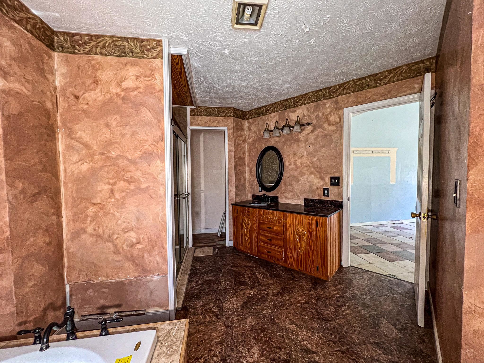 6313 Middle Rd. Property Photo 18