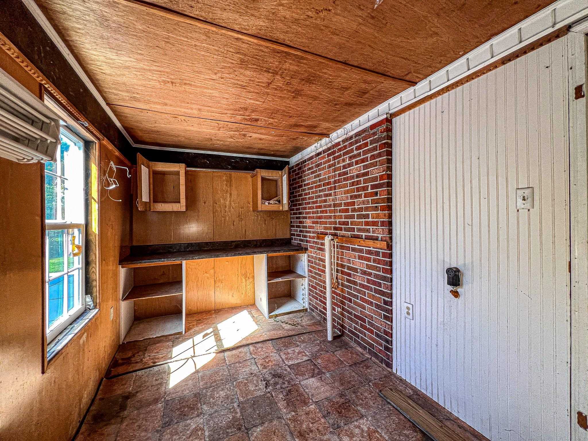 6313 Middle Rd. Property Photo 20