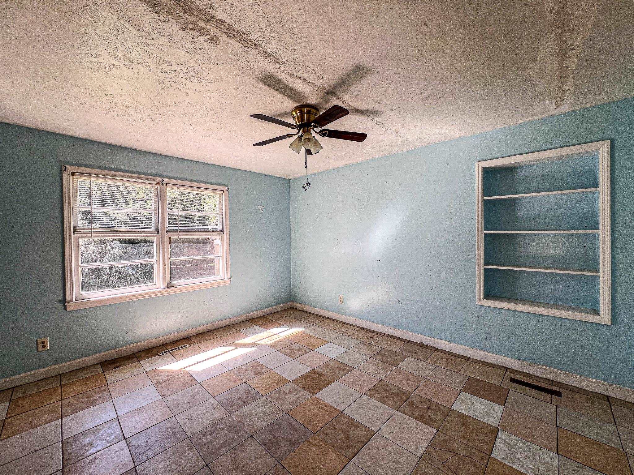 6313 Middle Rd. Property Photo 24
