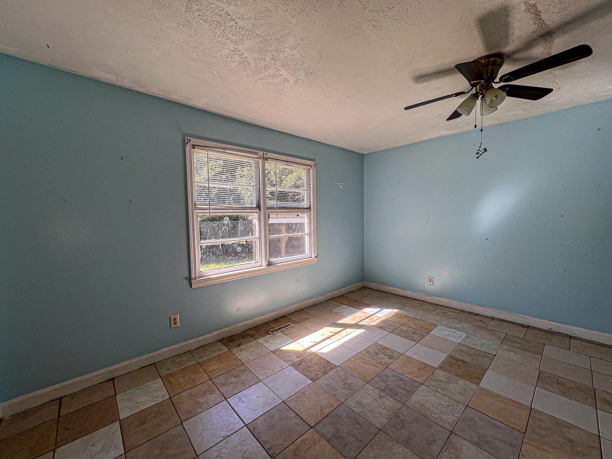 6313 Middle Rd. Property Photo 26