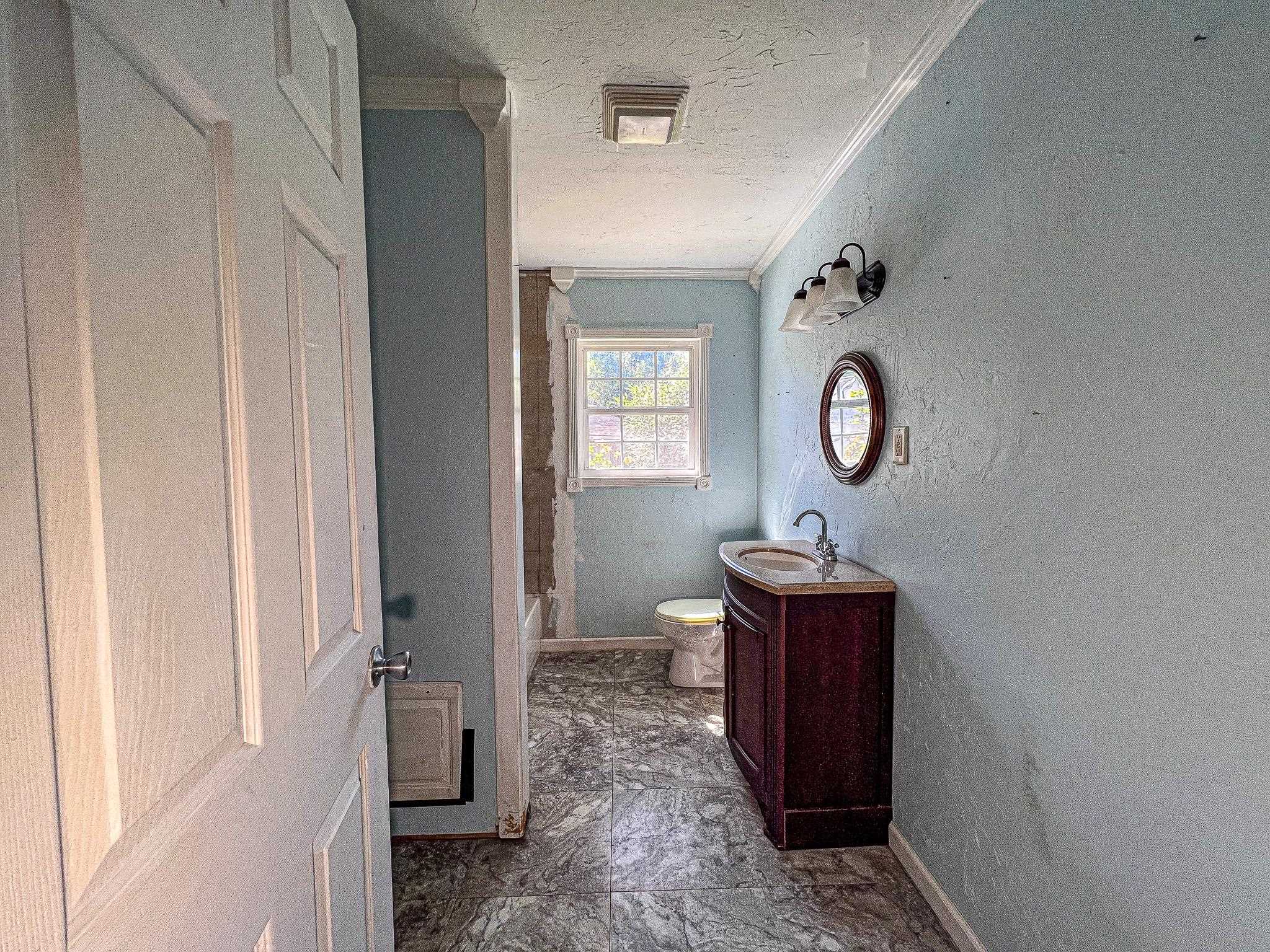 6313 Middle Rd. Property Photo 27