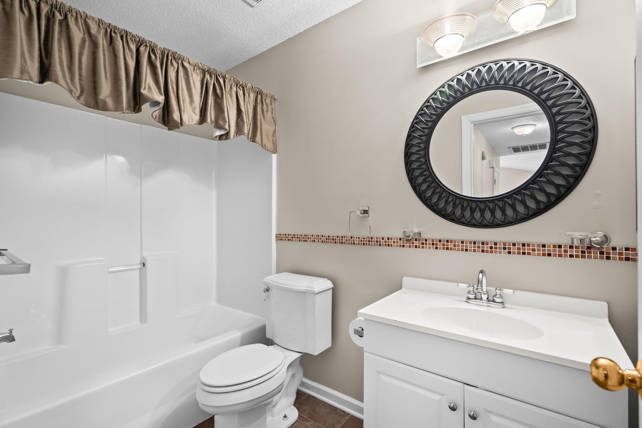 2125 Wedgewood Dr. Property Photo 28