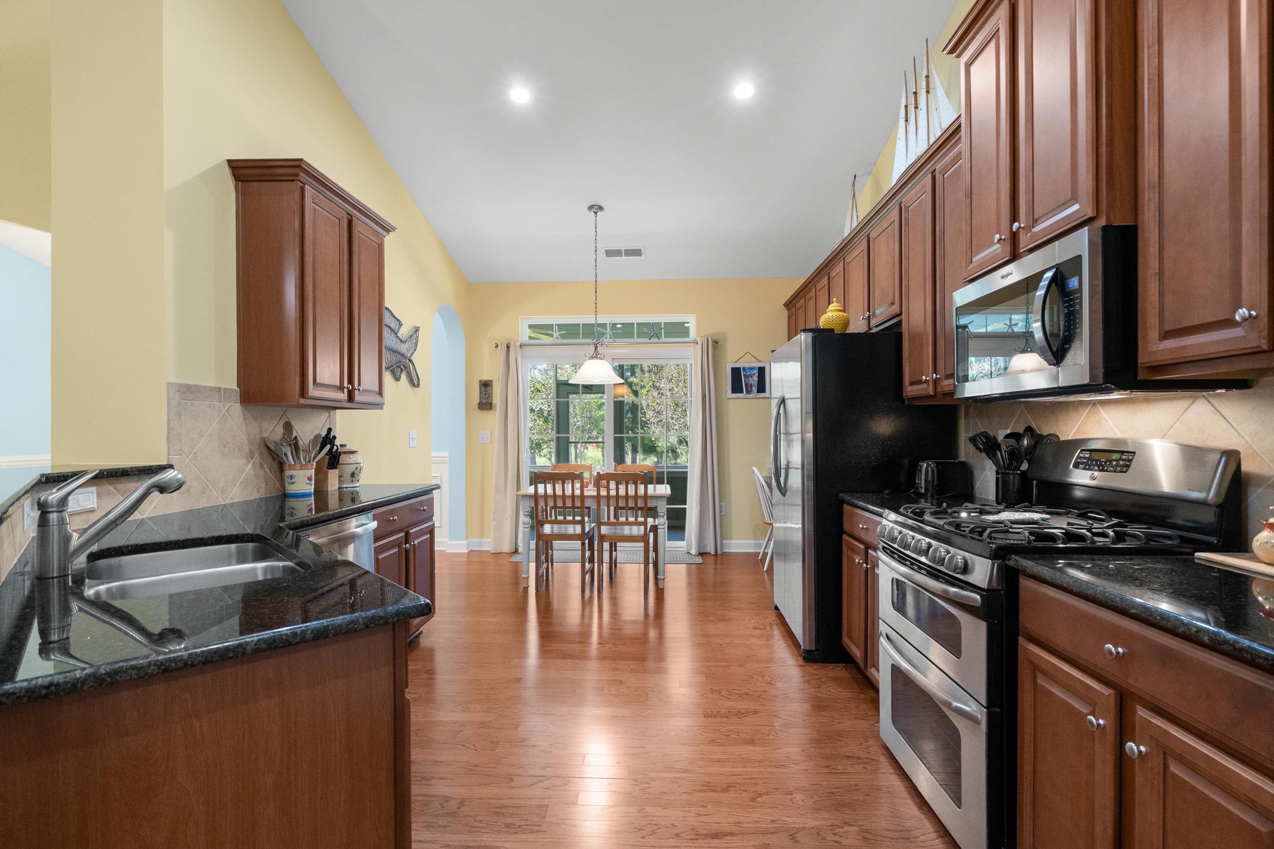 1417 Thames Ct. Property Photo 17