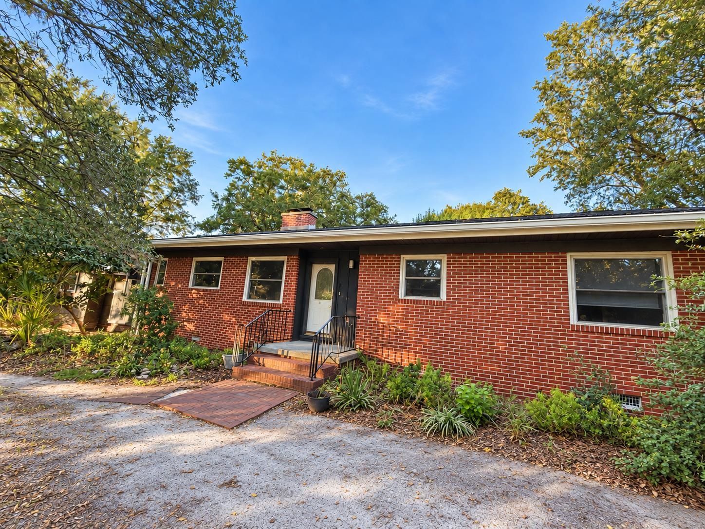 5722 Pickens Ave. Property Photo 3