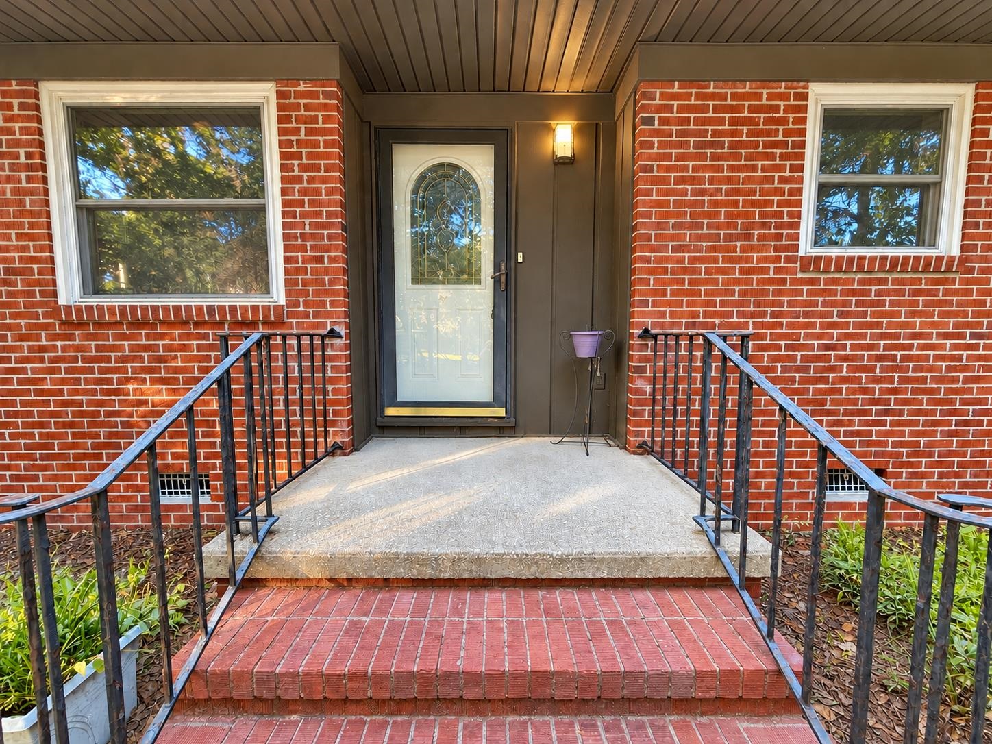 5722 Pickens Ave. Property Photo 4