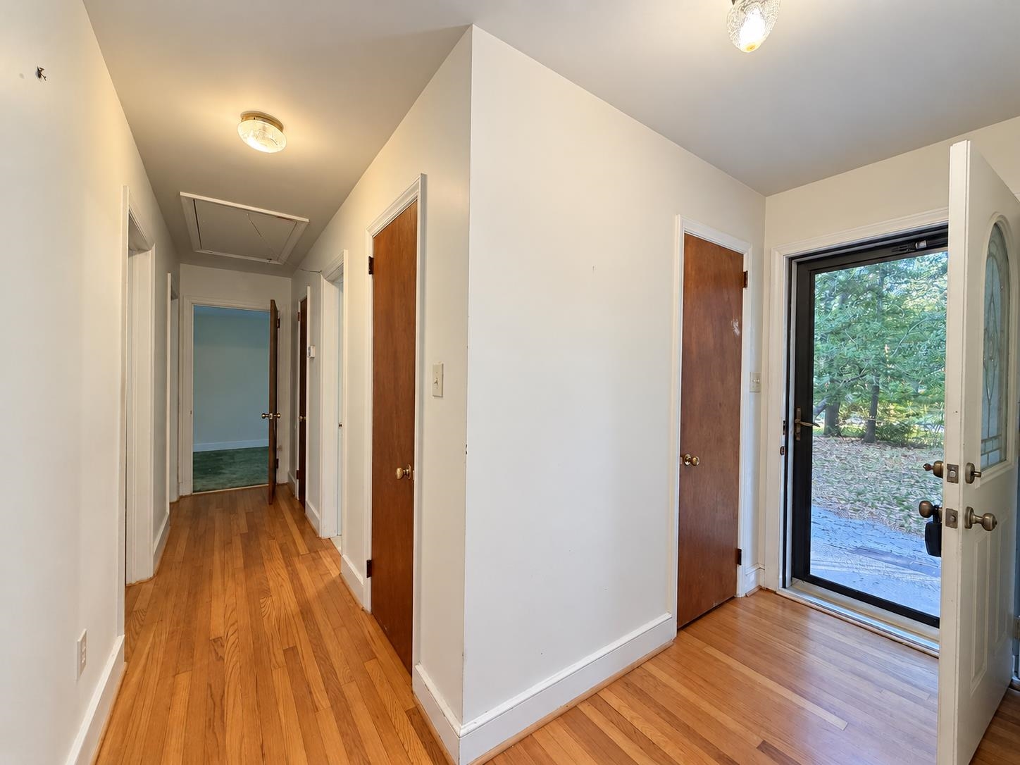5722 Pickens Ave. Property Photo 5