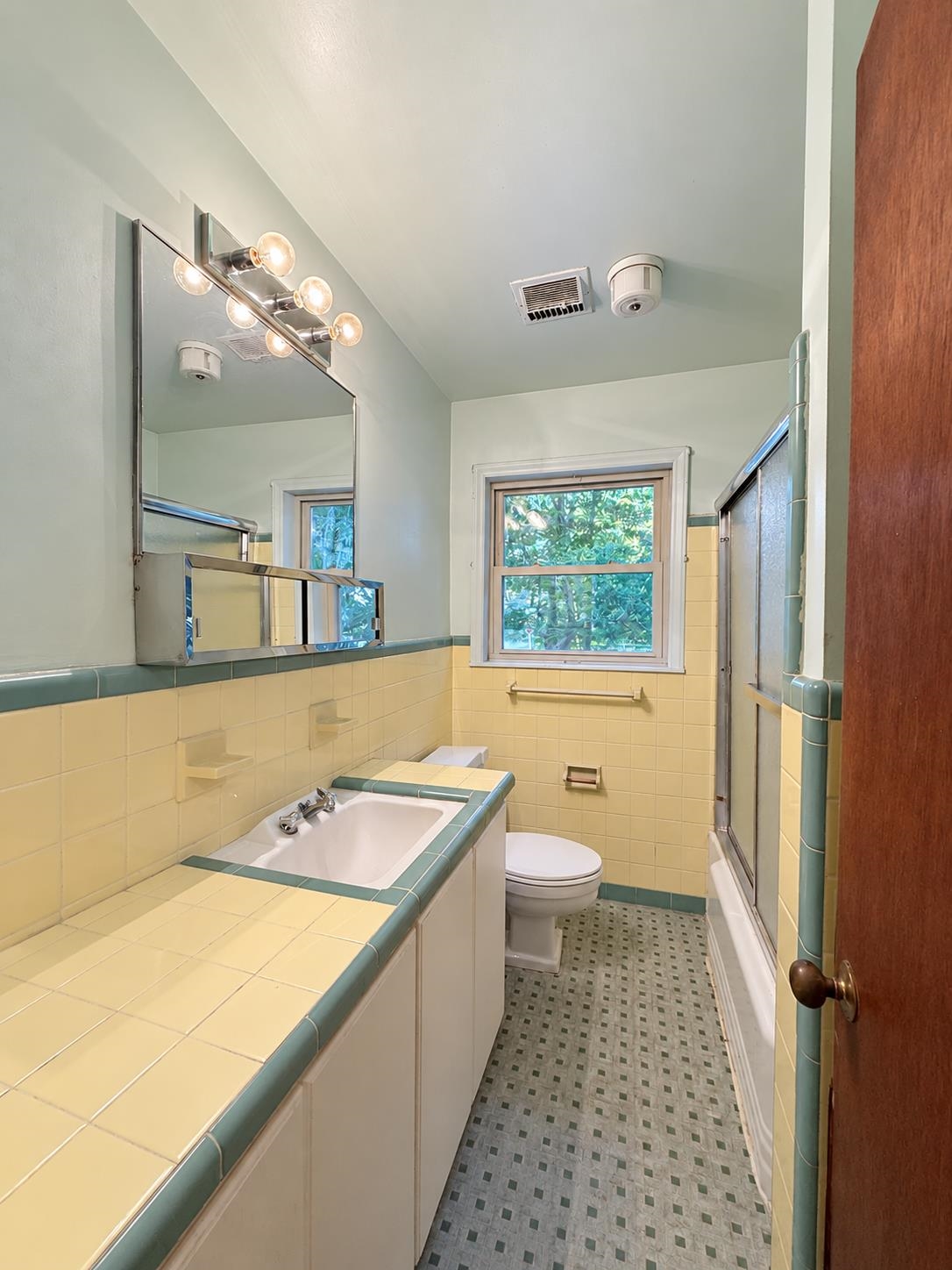 5722 Pickens Ave. Property Photo 19