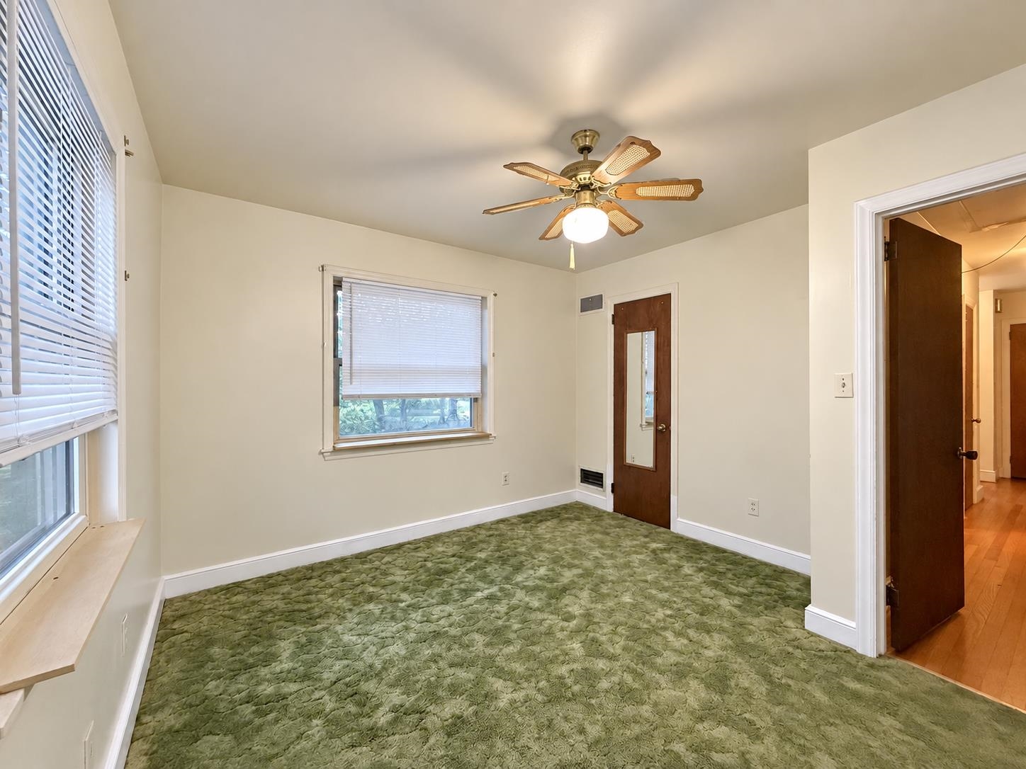 5722 Pickens Ave. Property Photo 20