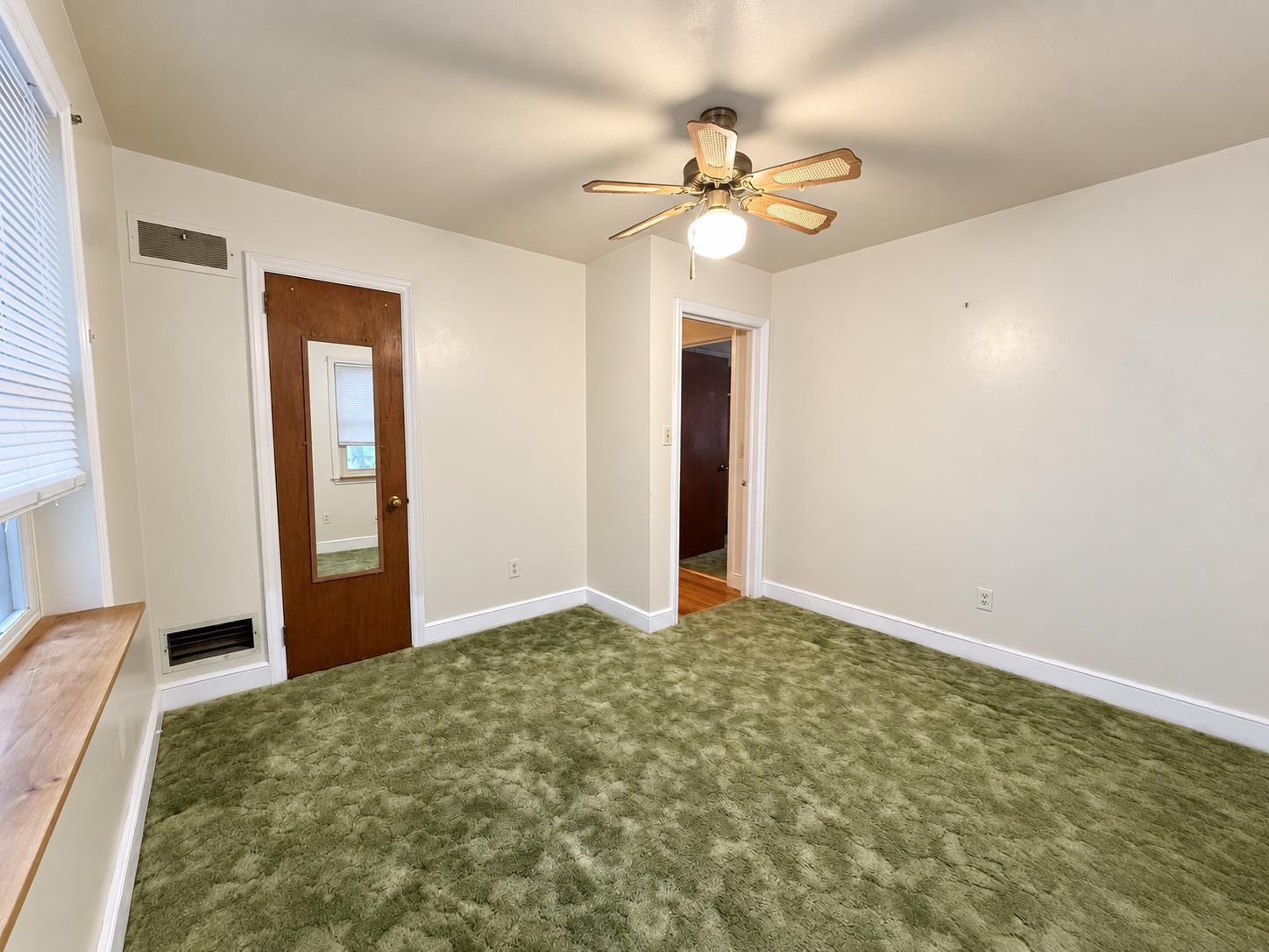 5722 Pickens Ave. Property Photo 21