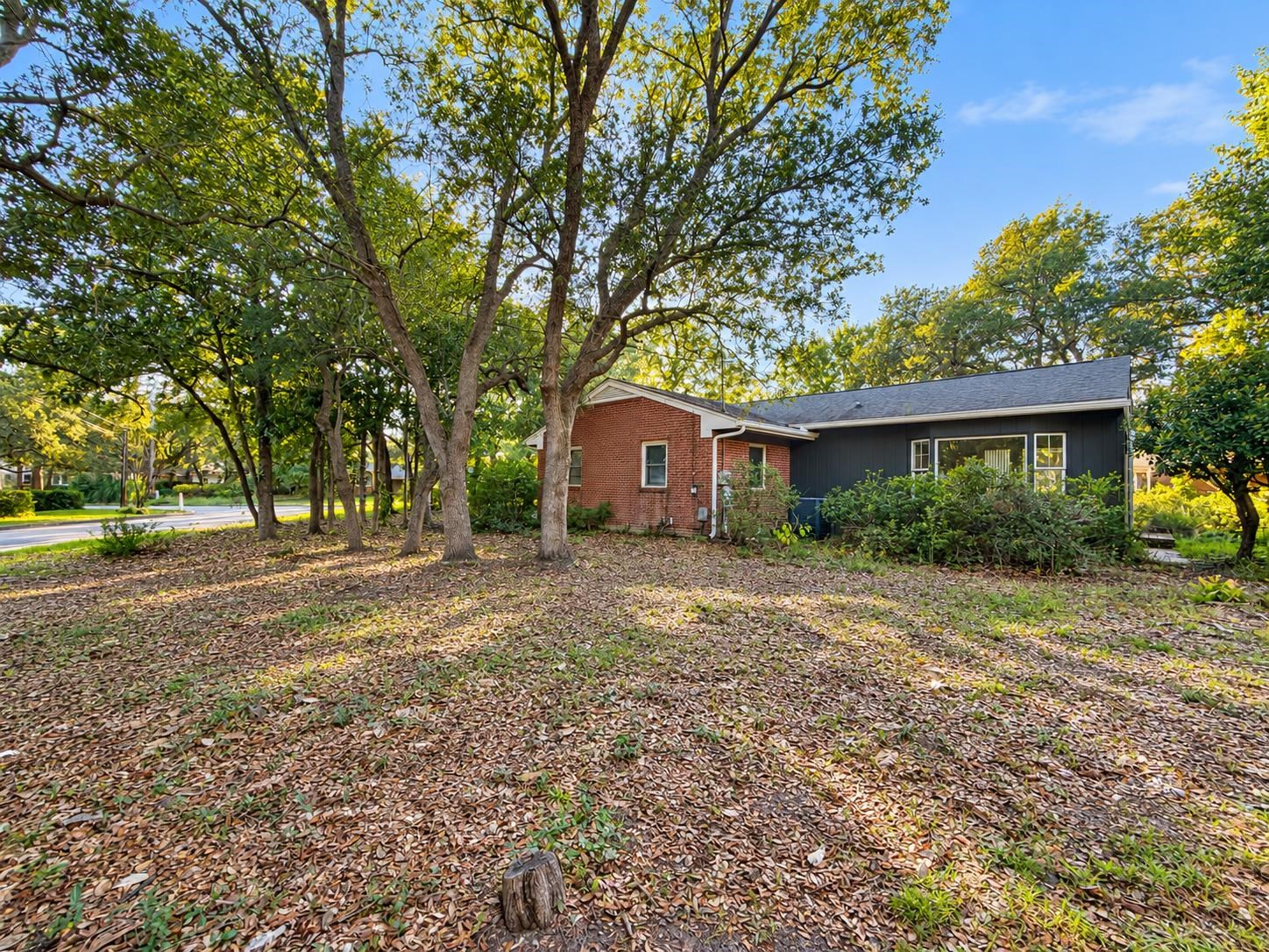 5722 Pickens Ave. Property Photo 36