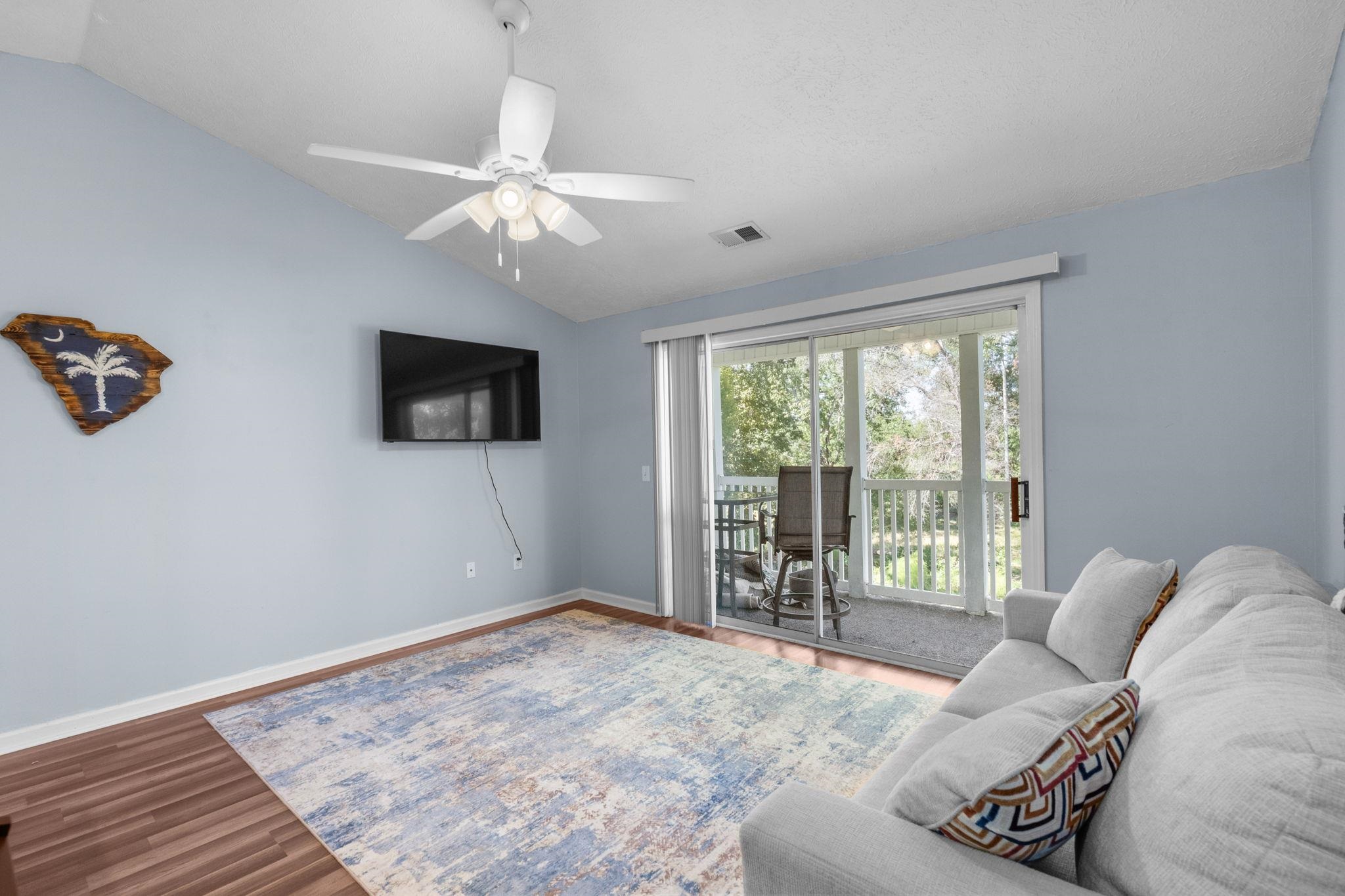 477 White River Dr. Property Photo 5