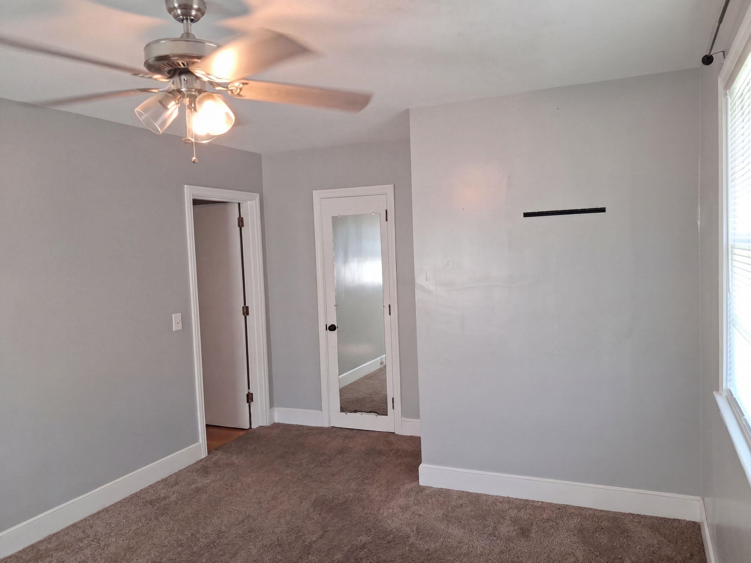 1321 E Washington St. Property Photo 6