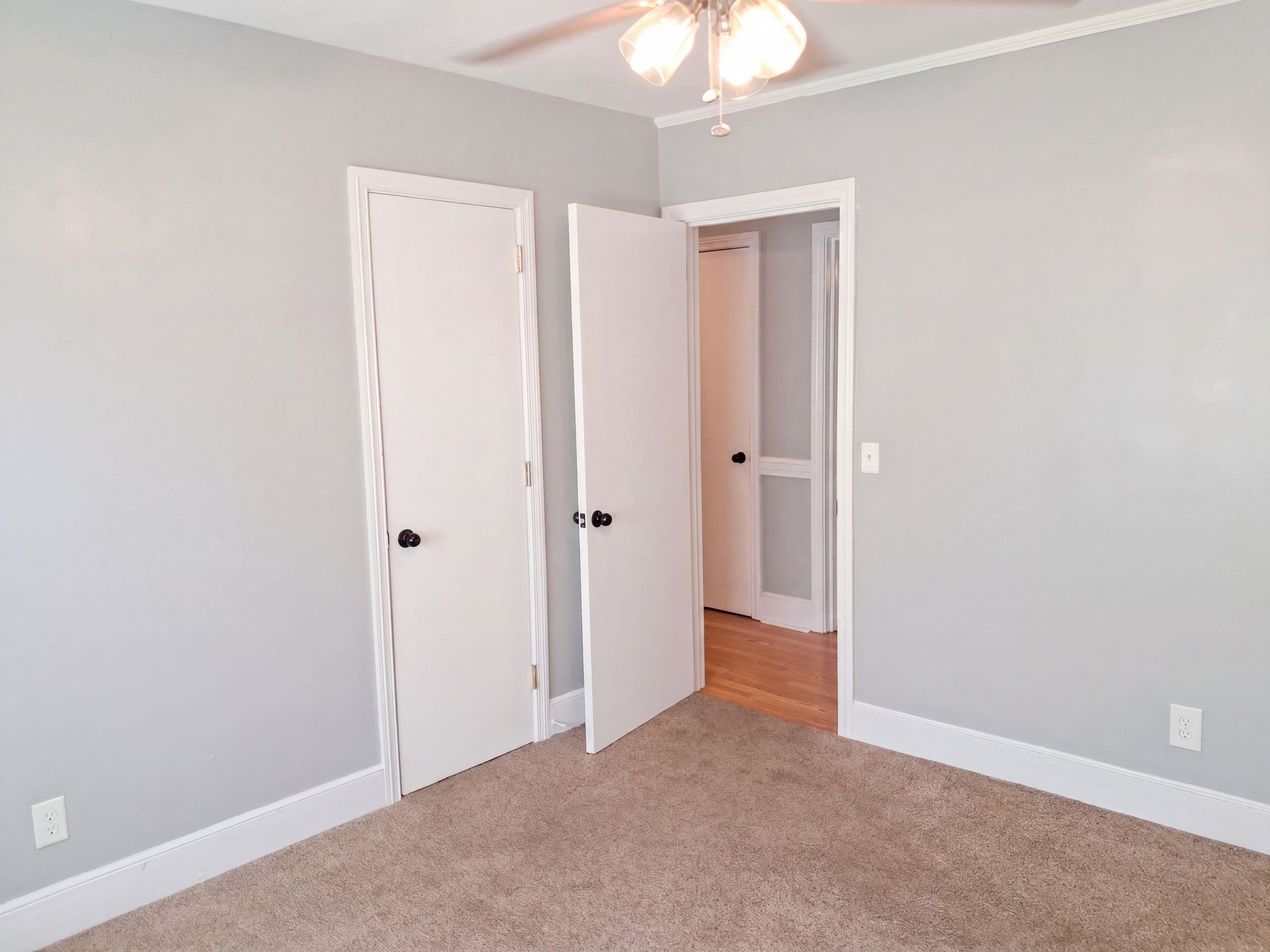 1321 E Washington St. Property Photo 7