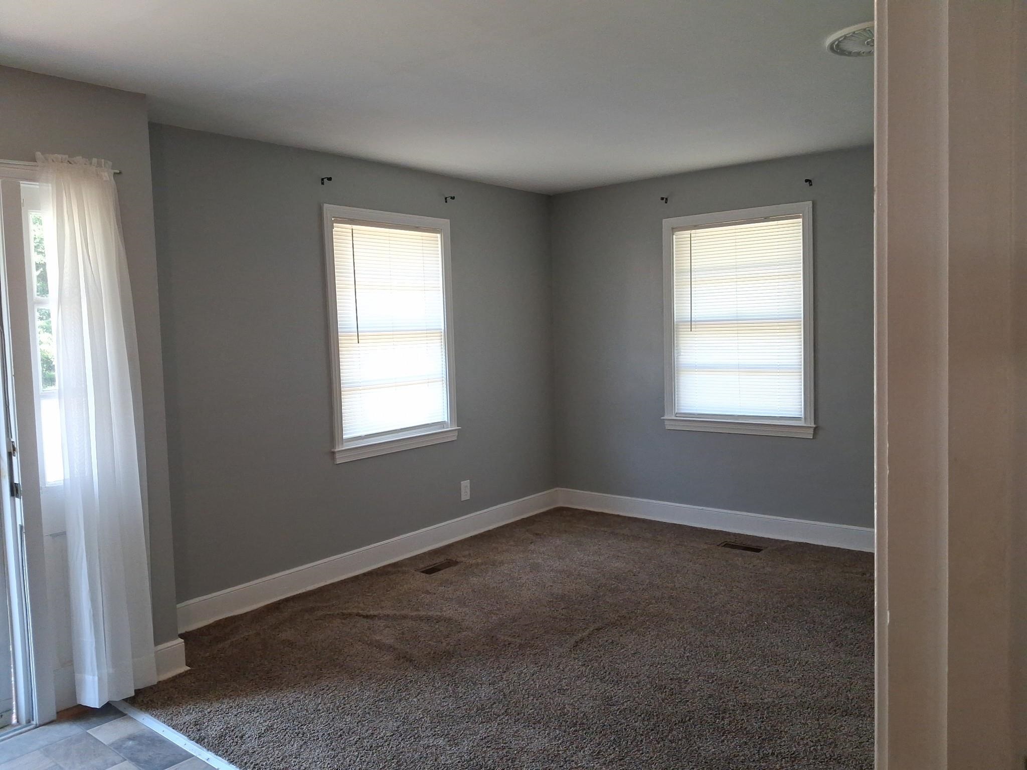1321 E Washington St. Property Photo 11