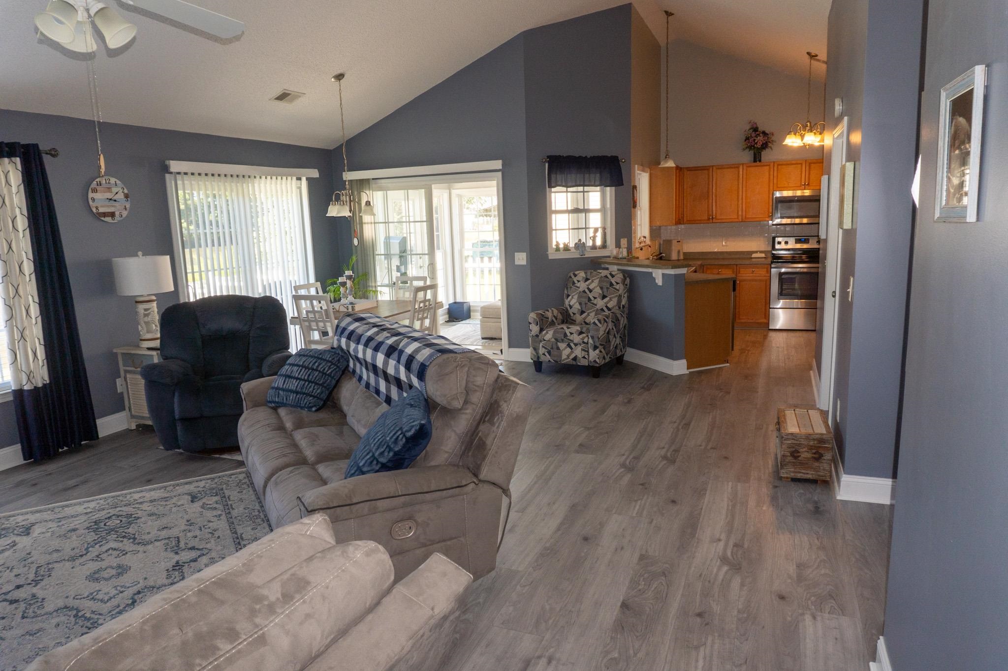 282 Bonnie Bridge Circle Property Photo 12