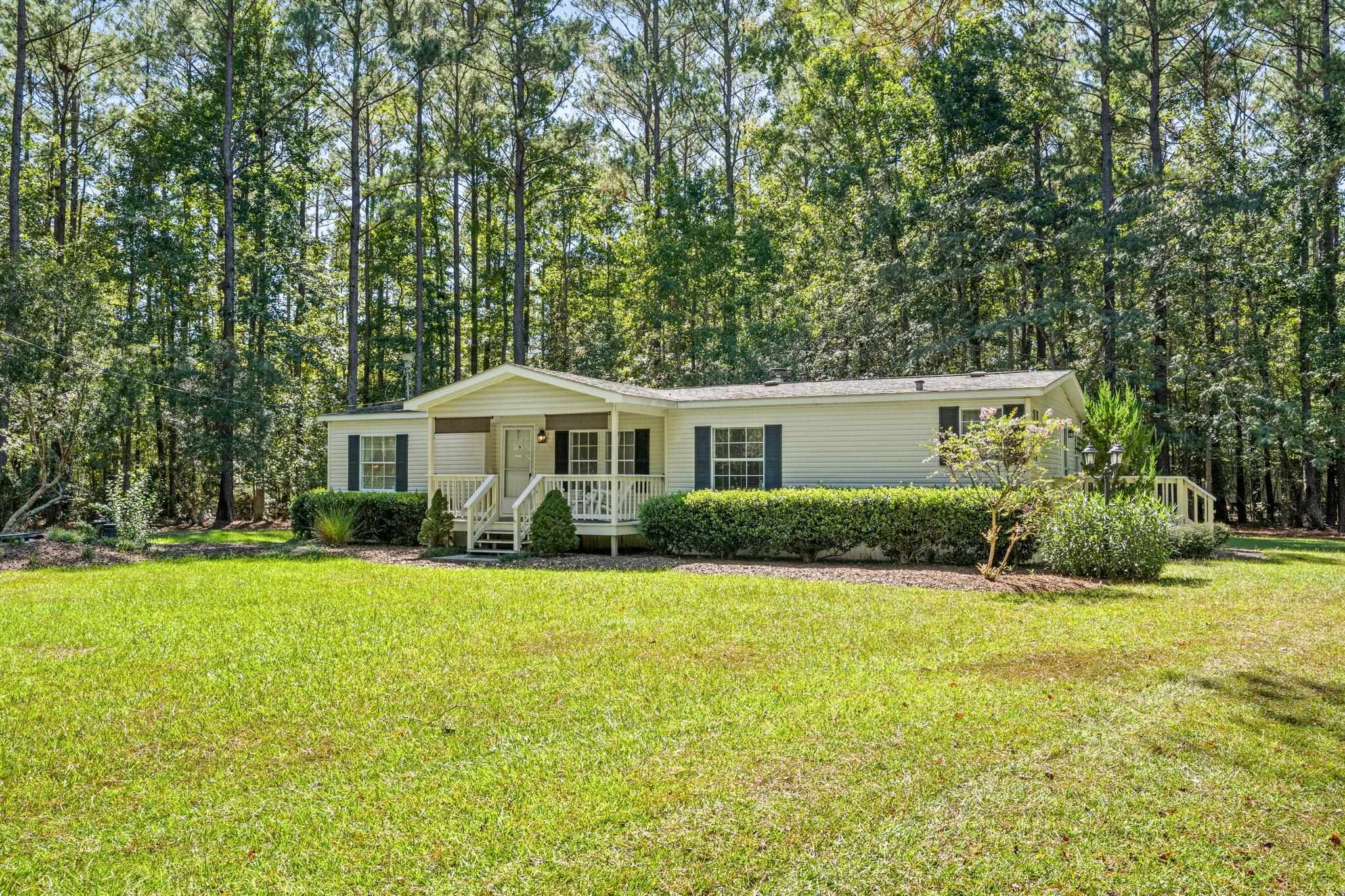 245 Bear Grass Rd. E Property Photo 1