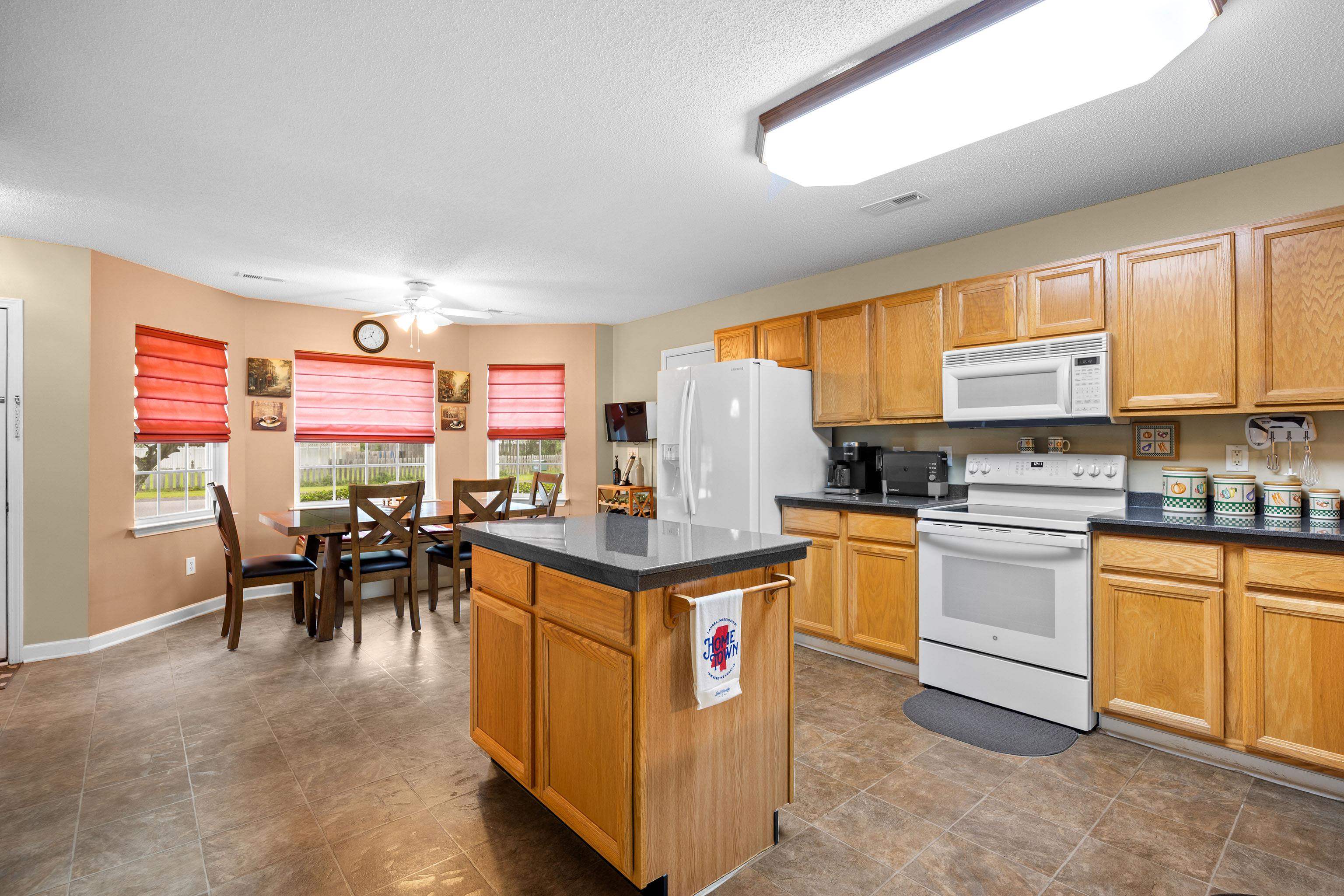 4210 Summitt Trail Property Photo 32