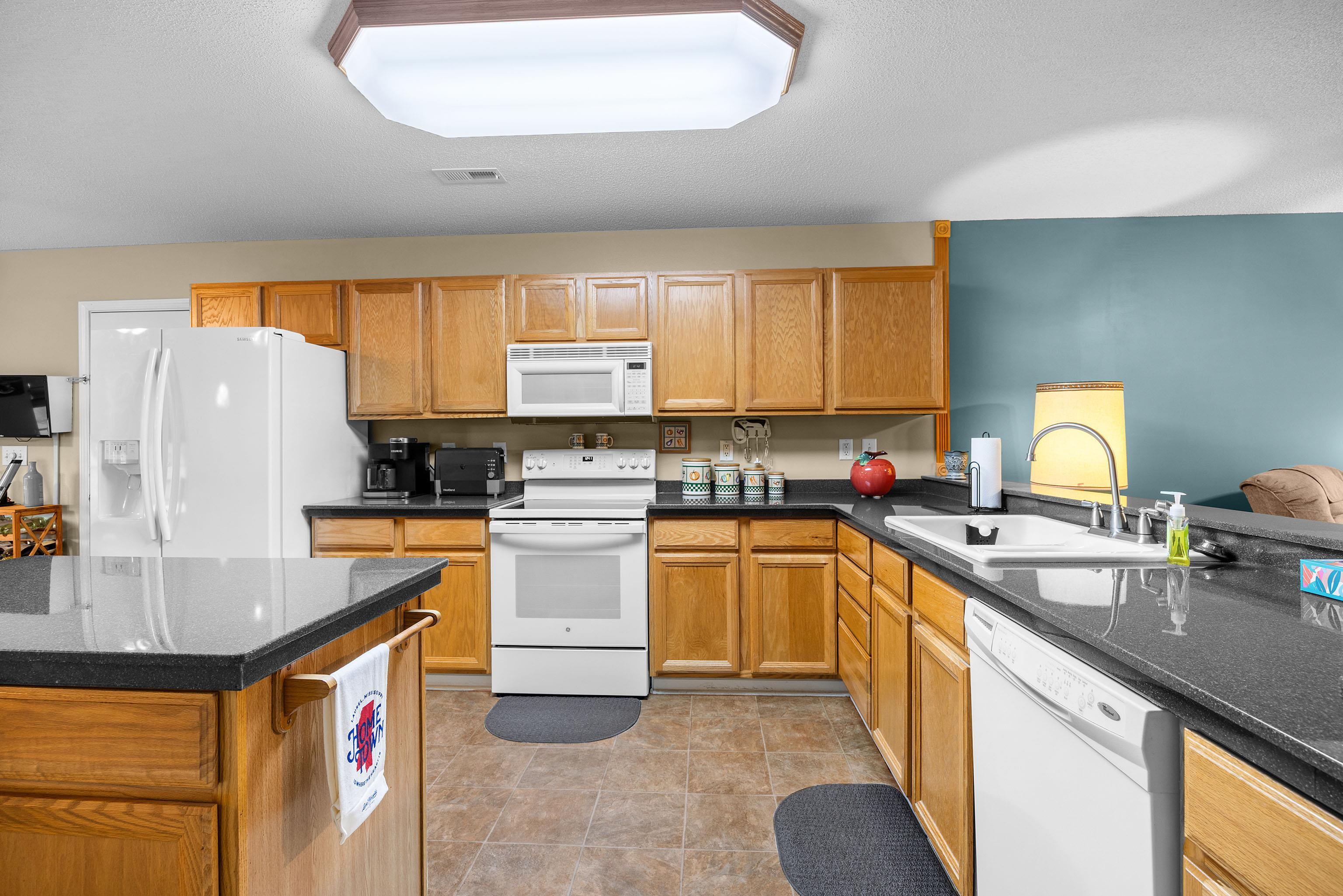 4210 Summitt Trail Property Photo 33