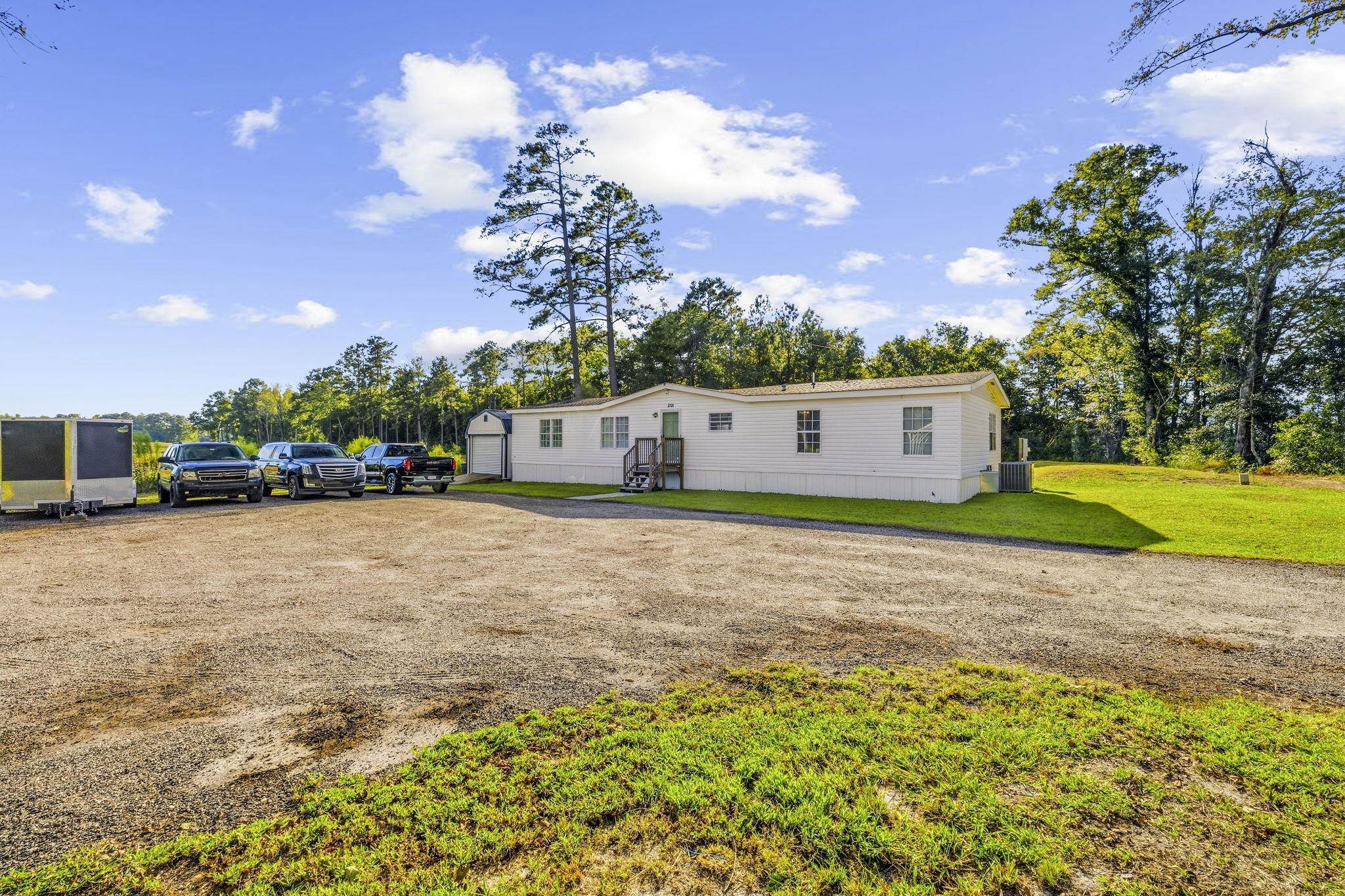 2721 Highway 9 W Property Photo 1